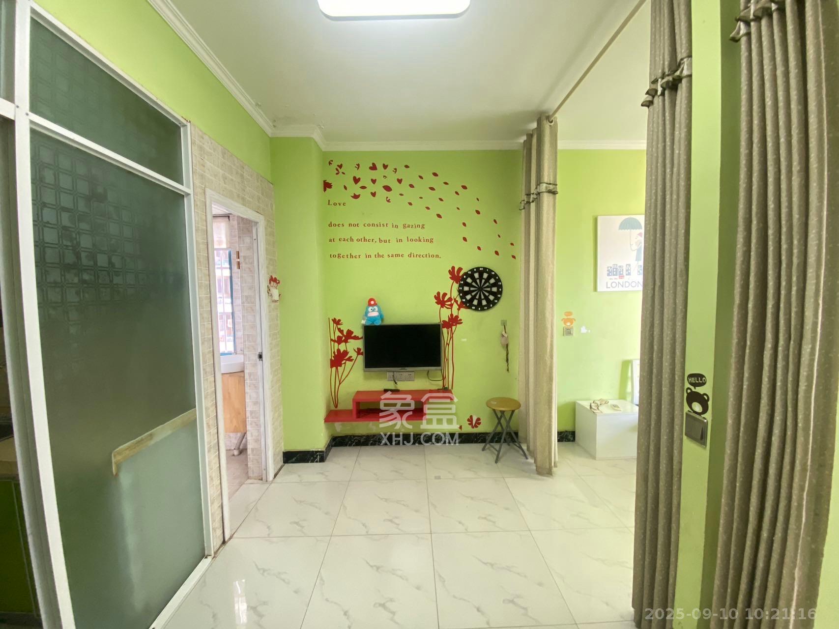 蝴蝶谷 1室1厅1卫 1150.0元/月 蝴蝶谷 1室1厅1卫 1150.0元/月室内图