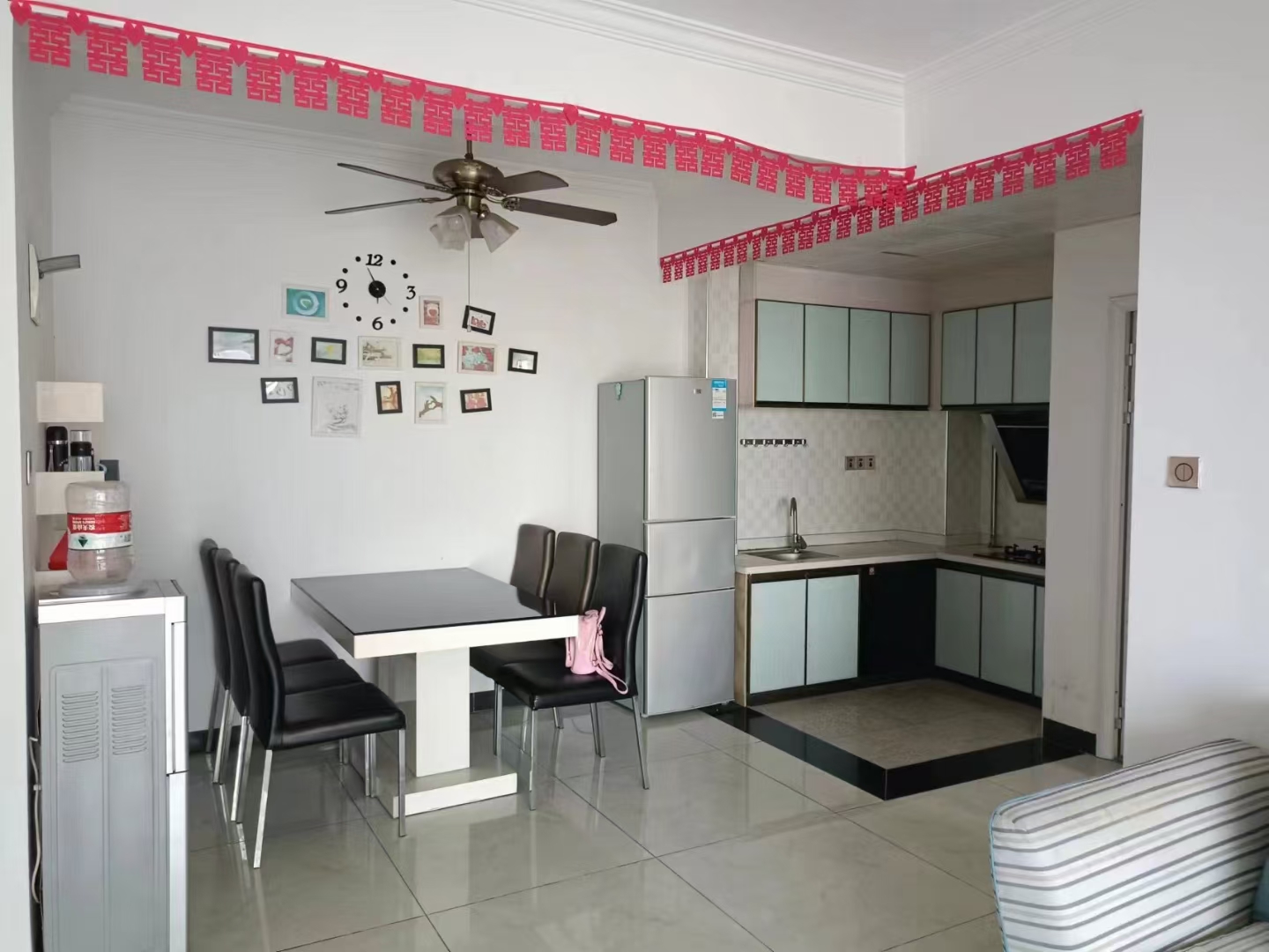 大汉巨龙家园  1室1厅1卫    1000.0元/月 大汉巨龙家园  1室1厅1卫    1000.0元/月室内图