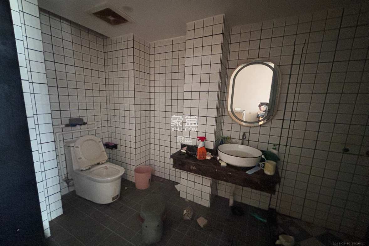 西子湖畔沃府 1室1厅1卫 2600.0元/月 西子湖畔沃府 1室1厅1卫 2600.0元/月室内图