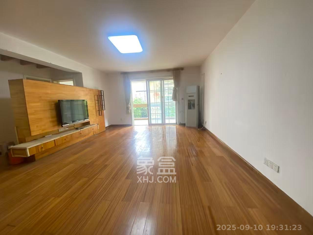 世嘉国际华城  5室2厅2卫    4000.0元/月 世嘉国际华城  5室2厅2卫    4000.0元/月