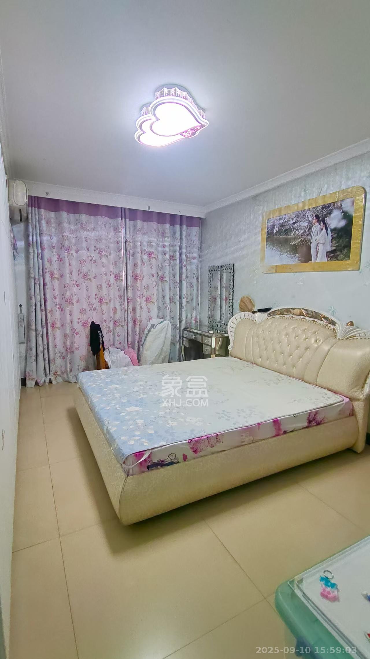 阳光丽景  3室2厅1卫    2000.0元/月室内图