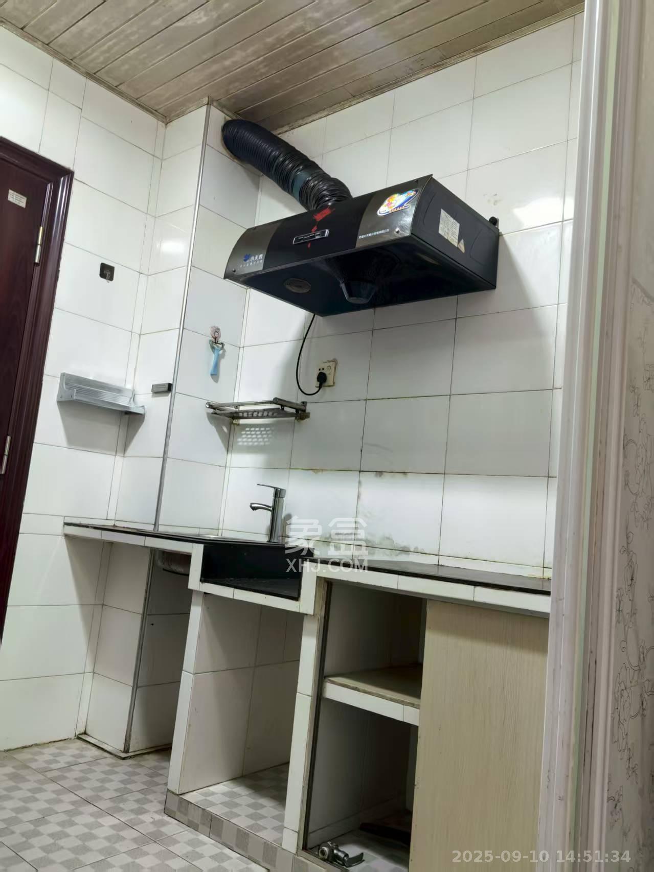 生活艺术城  1室1厅1卫    1000.0元/月室内图