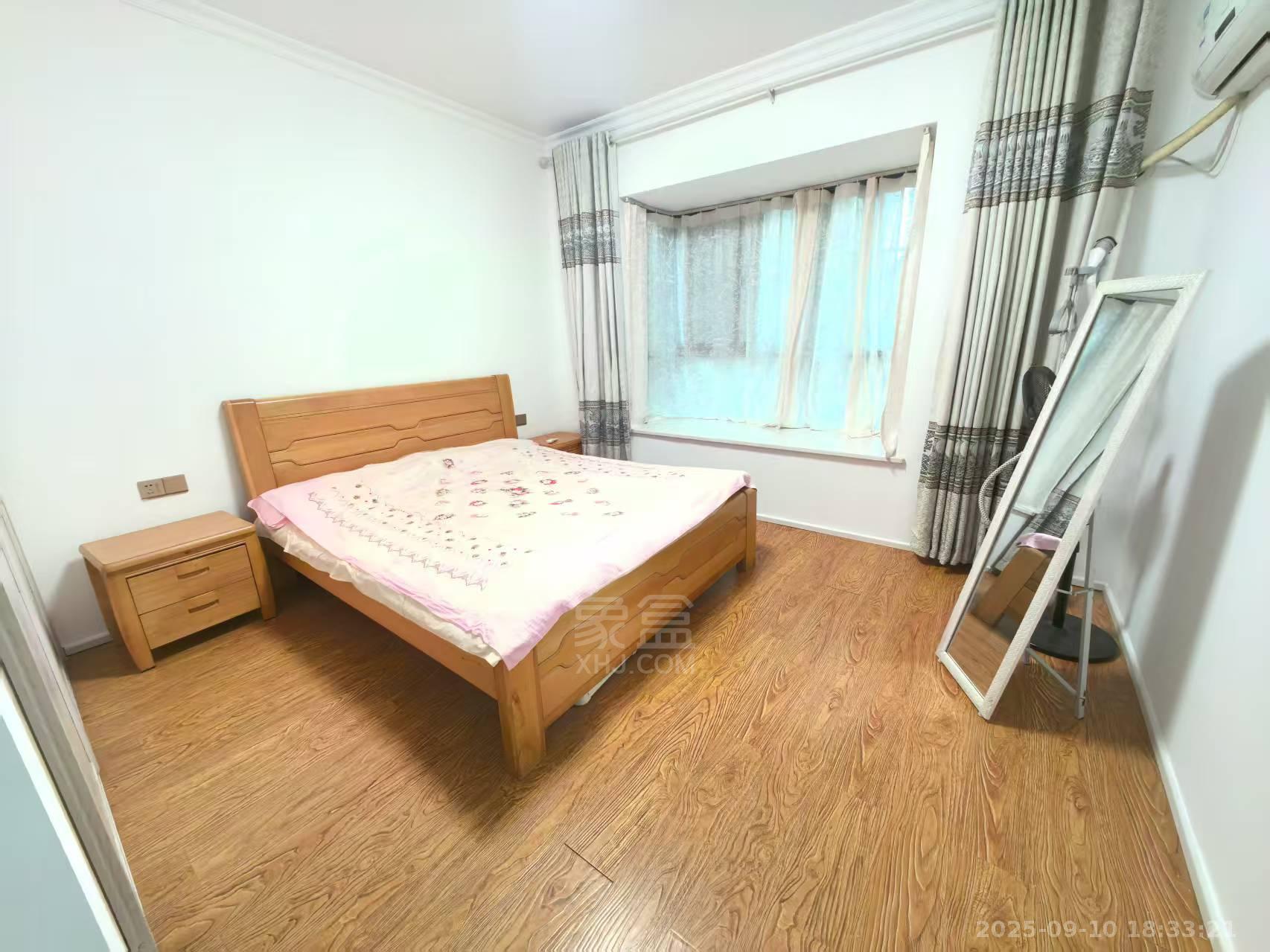 上善国际(翰林府) 3室2厅2卫 2300.0元/月 上善国际(翰林府) 3室2厅2卫 2300.0元/月室内图