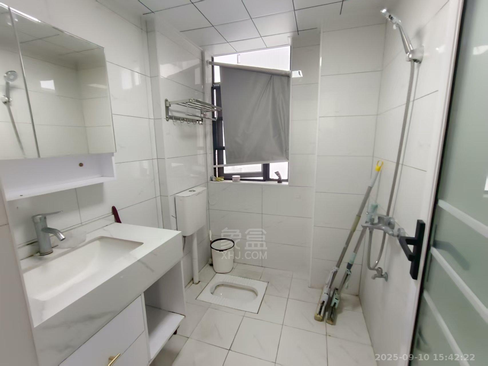 型格建宁翰府  2室1厅2卫   1400.00元/月室内图
