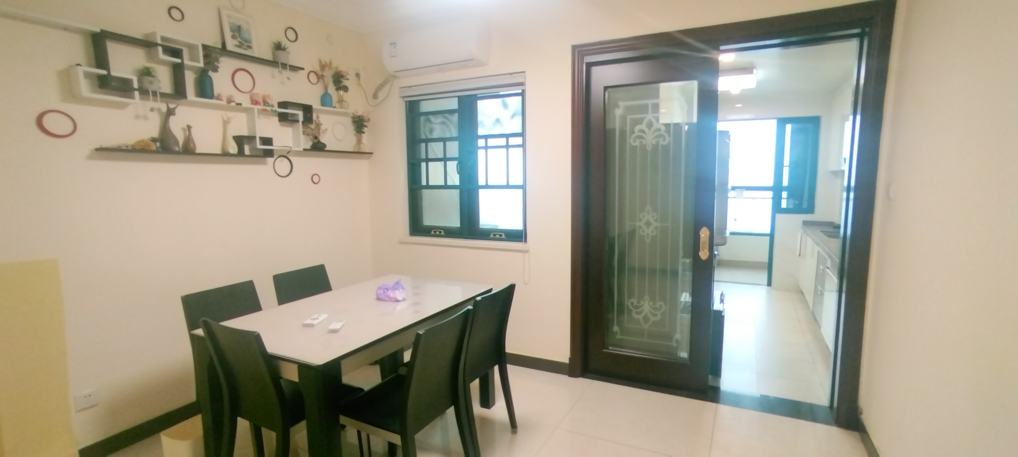 恒大绿洲  3室2厅2卫    2480.0元/月室内图