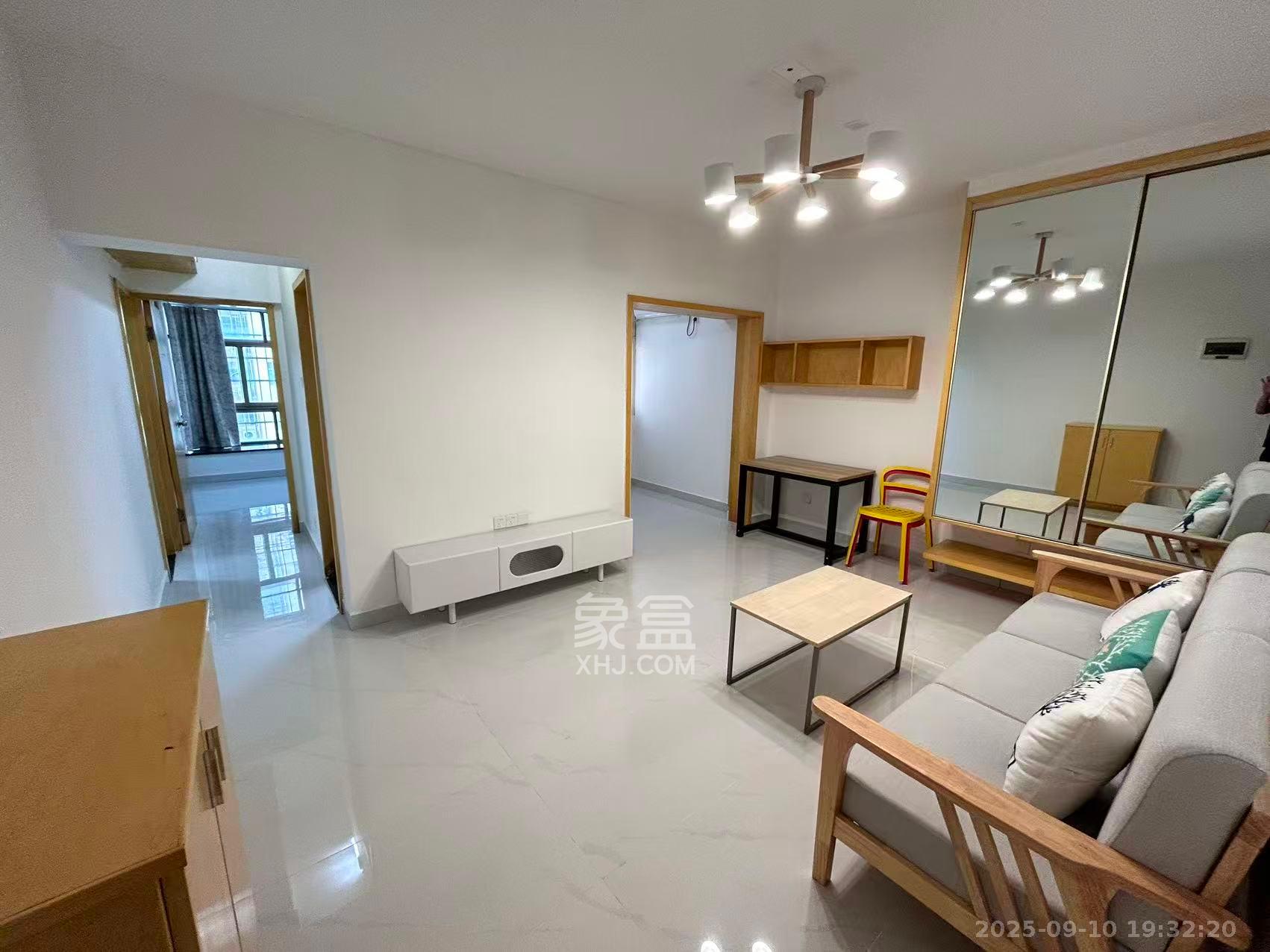 王府井公寓（福源公寓）  2室1厅1卫    2580.0元/月室内图