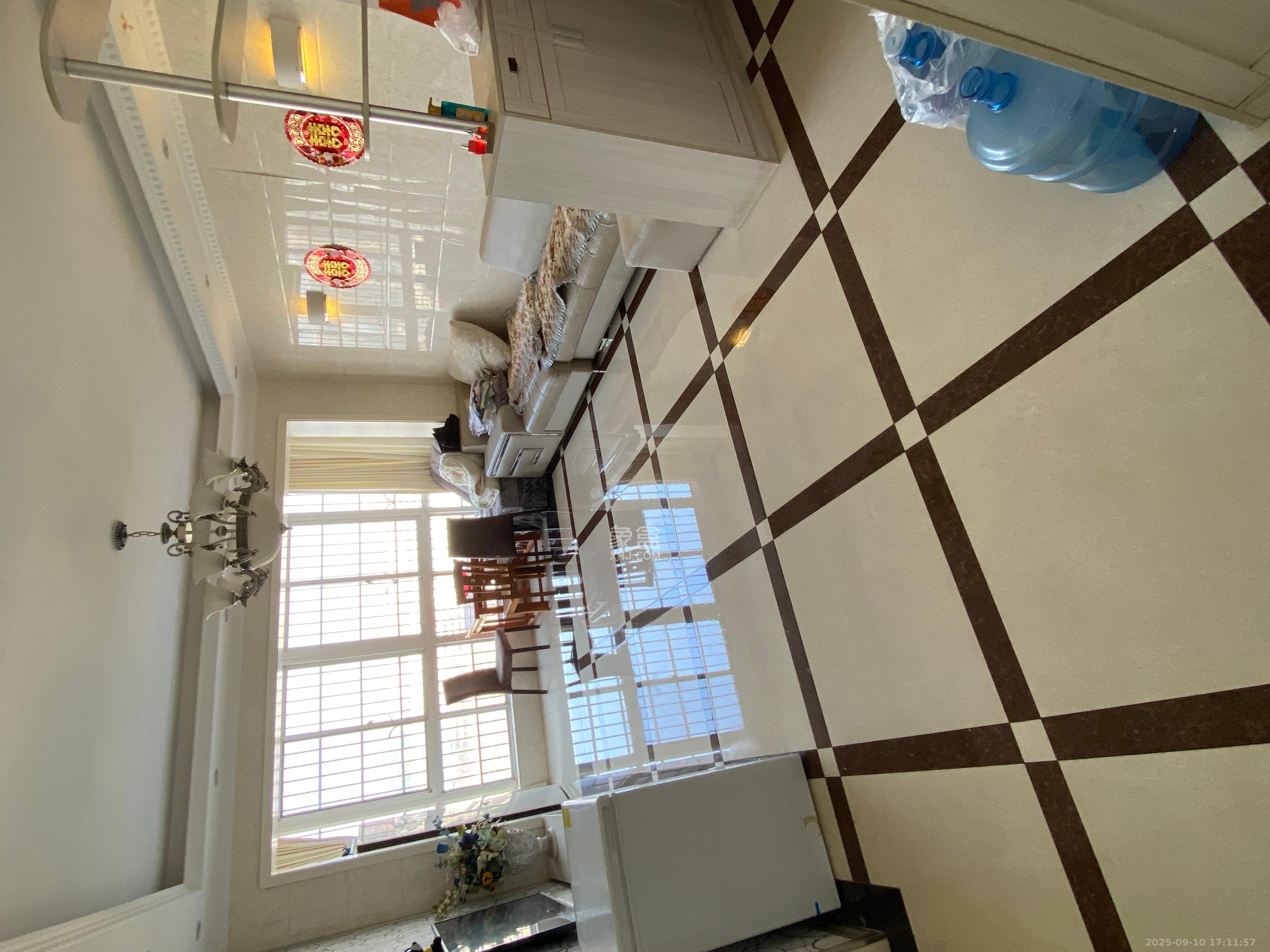 时代星城  1室2厅2卫    2500.0元/月 时代星城  1室2厅2卫    2500.0元/月