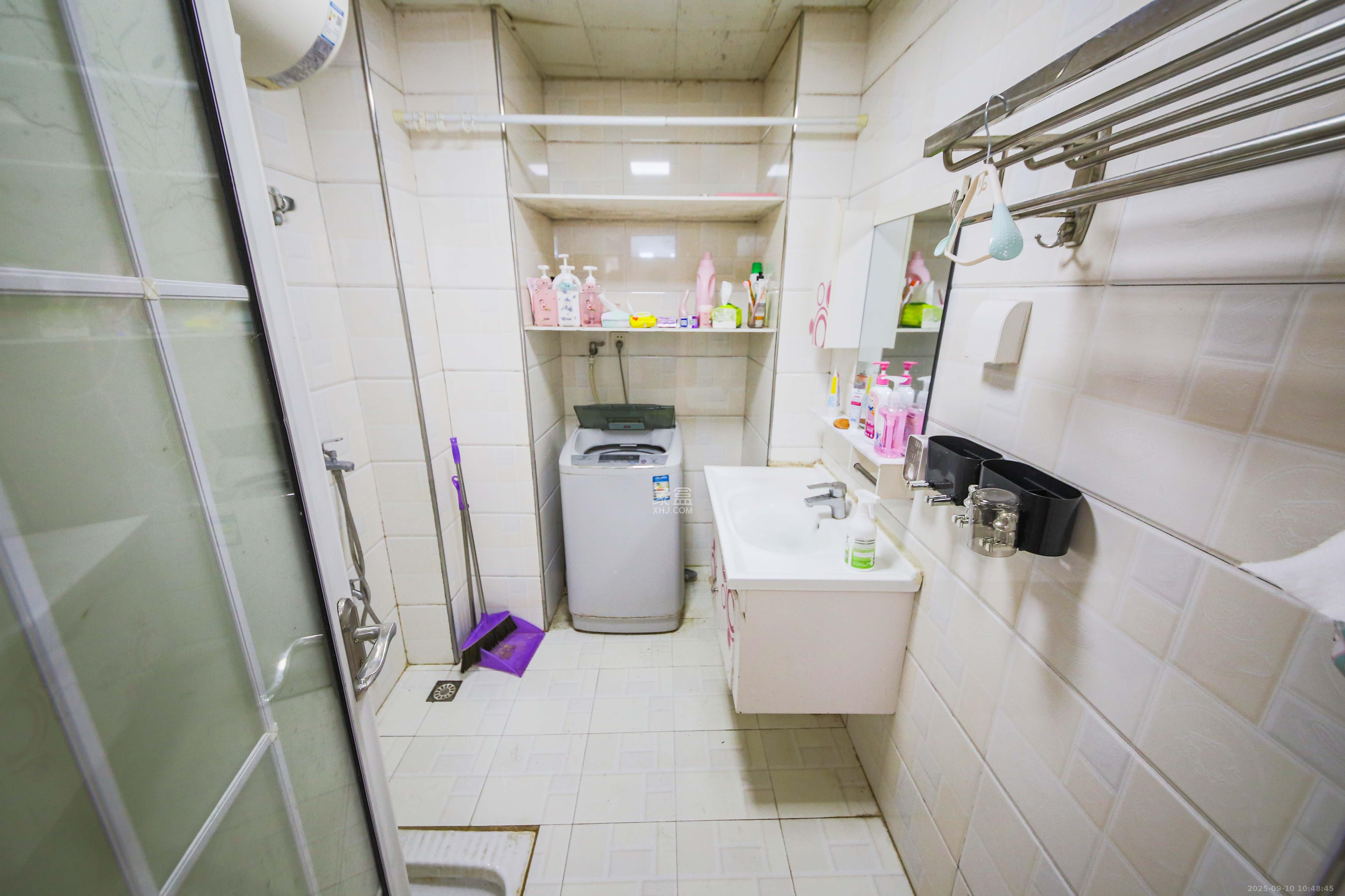 才子嘉都  2室1厅1卫   35.00万卫生间