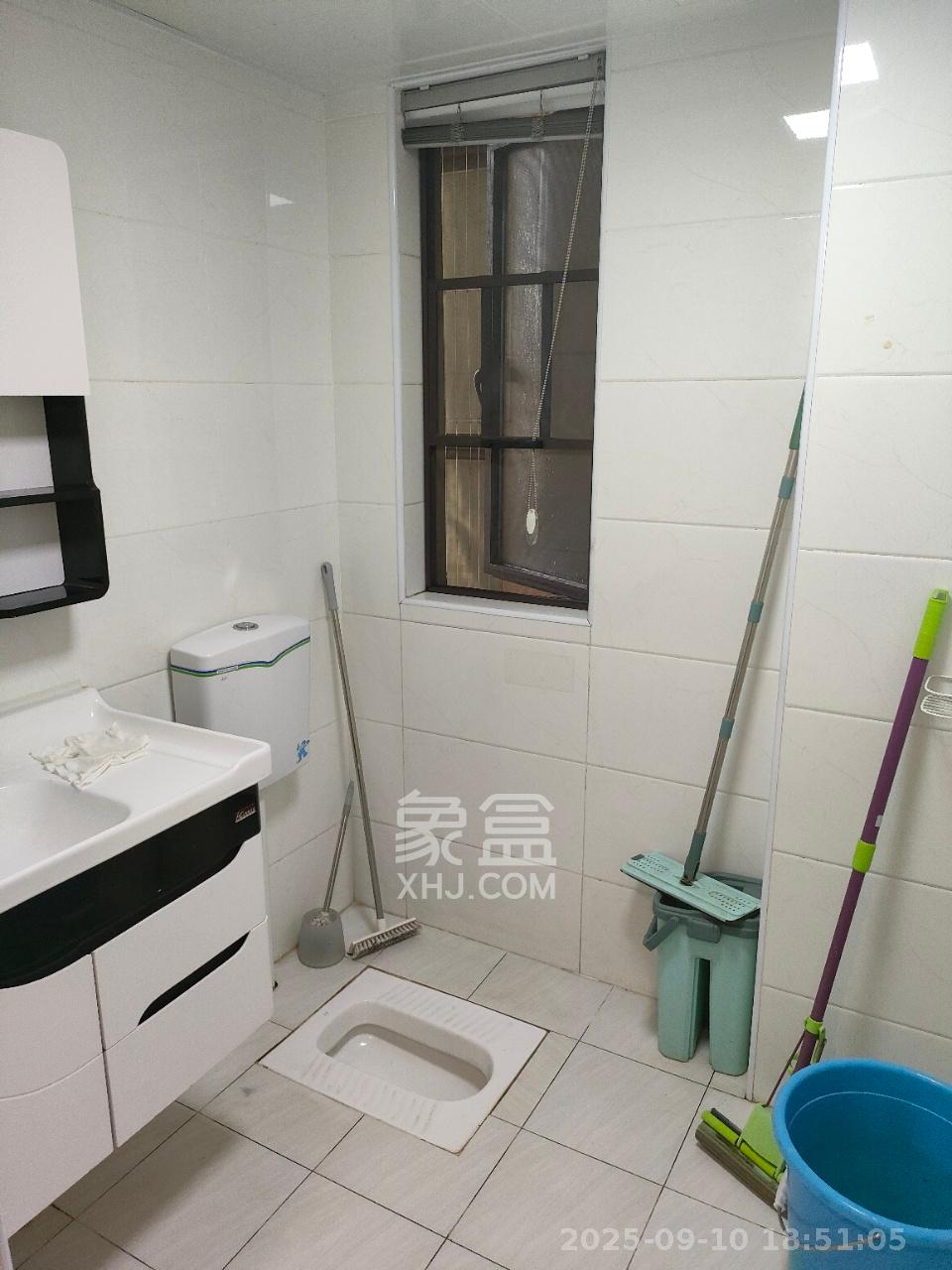 龙湖湘风原著(龙湖湘风星城) 1室2厅1卫 1600.0元/月 龙湖湘风原著(龙湖湘风星城) 1室2厅1卫 1600.0元/月室内图