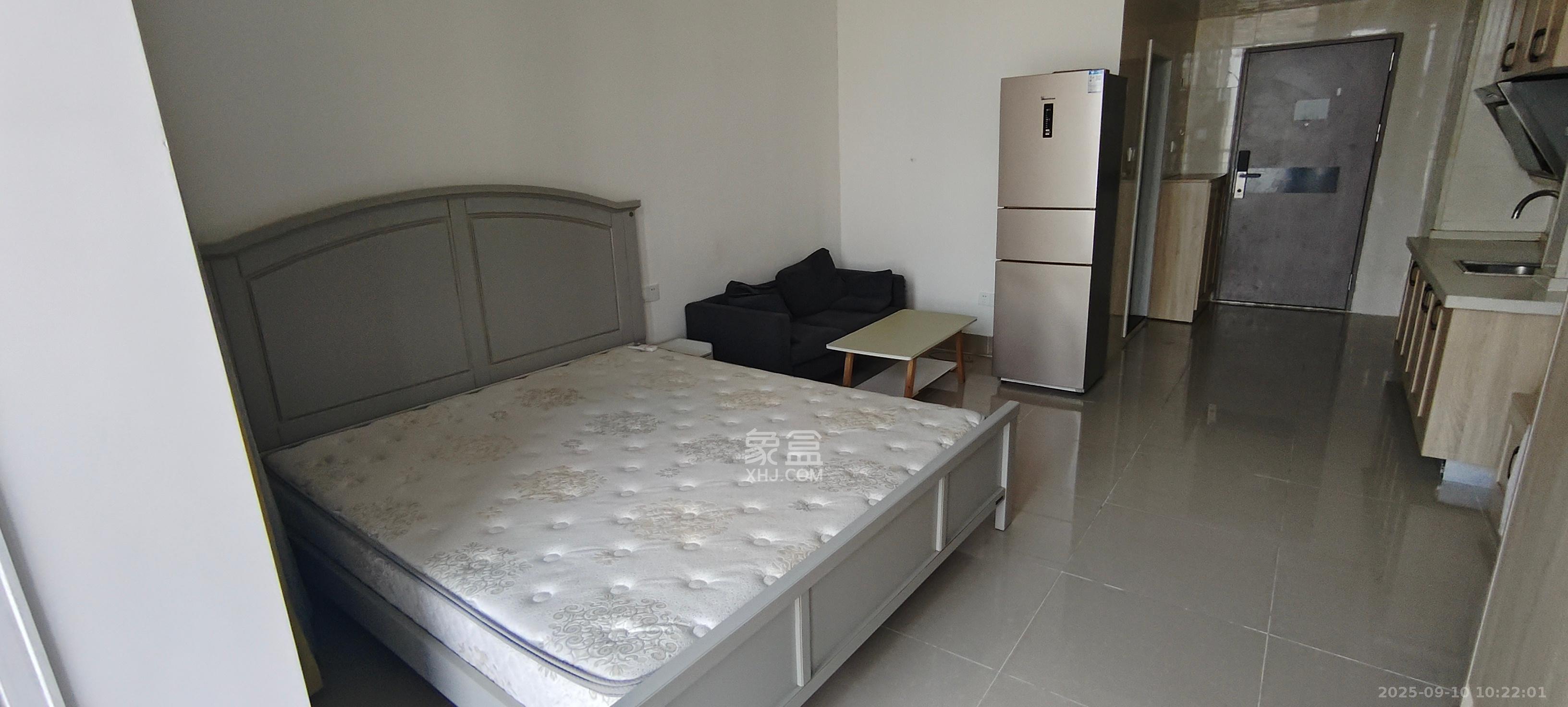 新世界广场  1室1厅1卫    1500.0元/月室内图