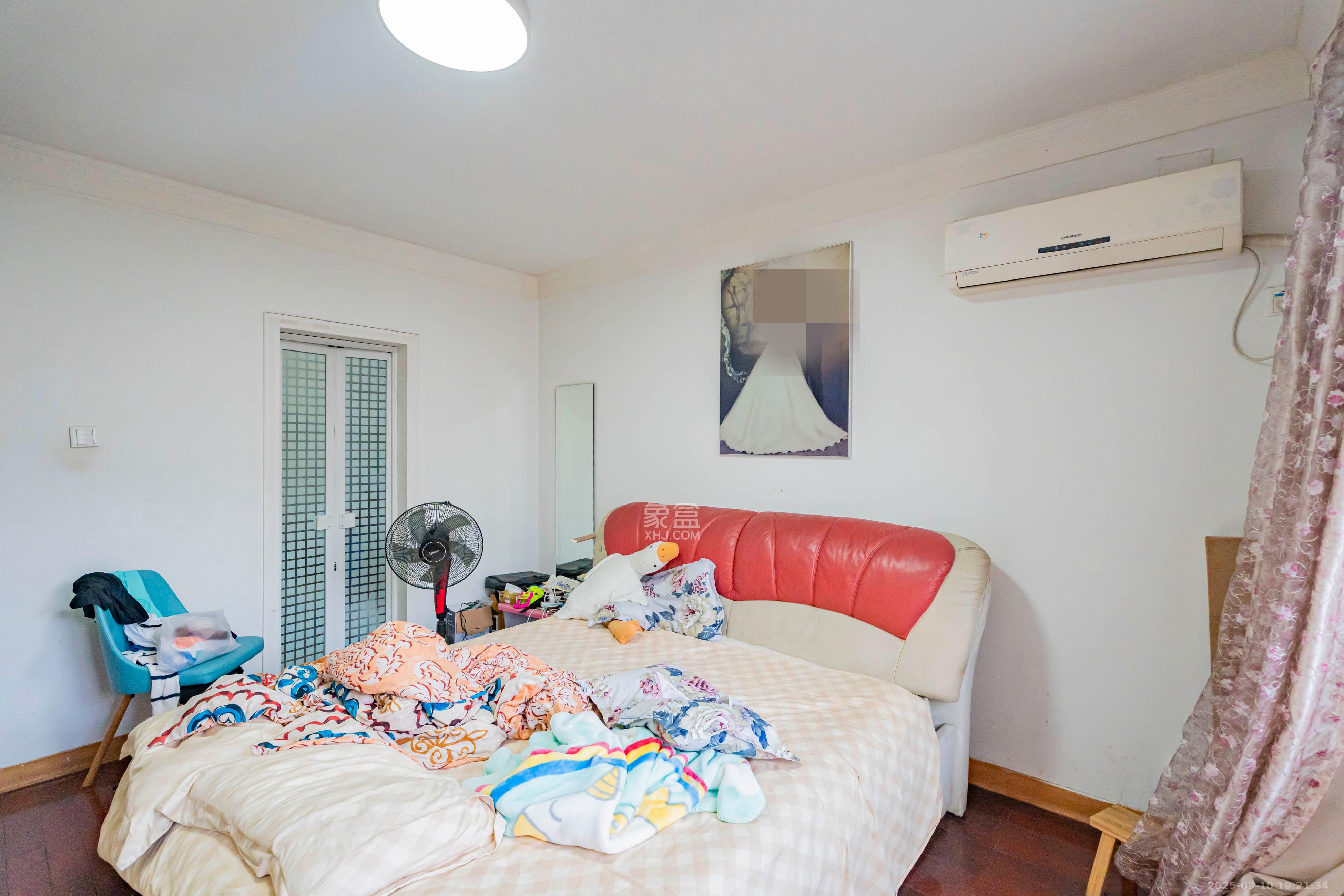 金帆小区 3室2厅2卫 78.0万 金帆小区 3室2厅2卫 78.0万卧室