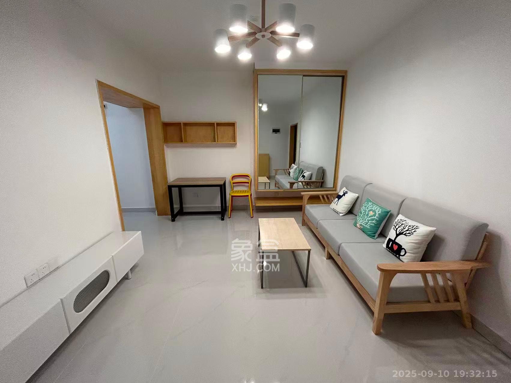 王府井公寓(福源公寓) 2室1厅1卫 2580.0元/月 王府井公寓(福源公寓) 2室1厅1卫 2580.0元/月室内图