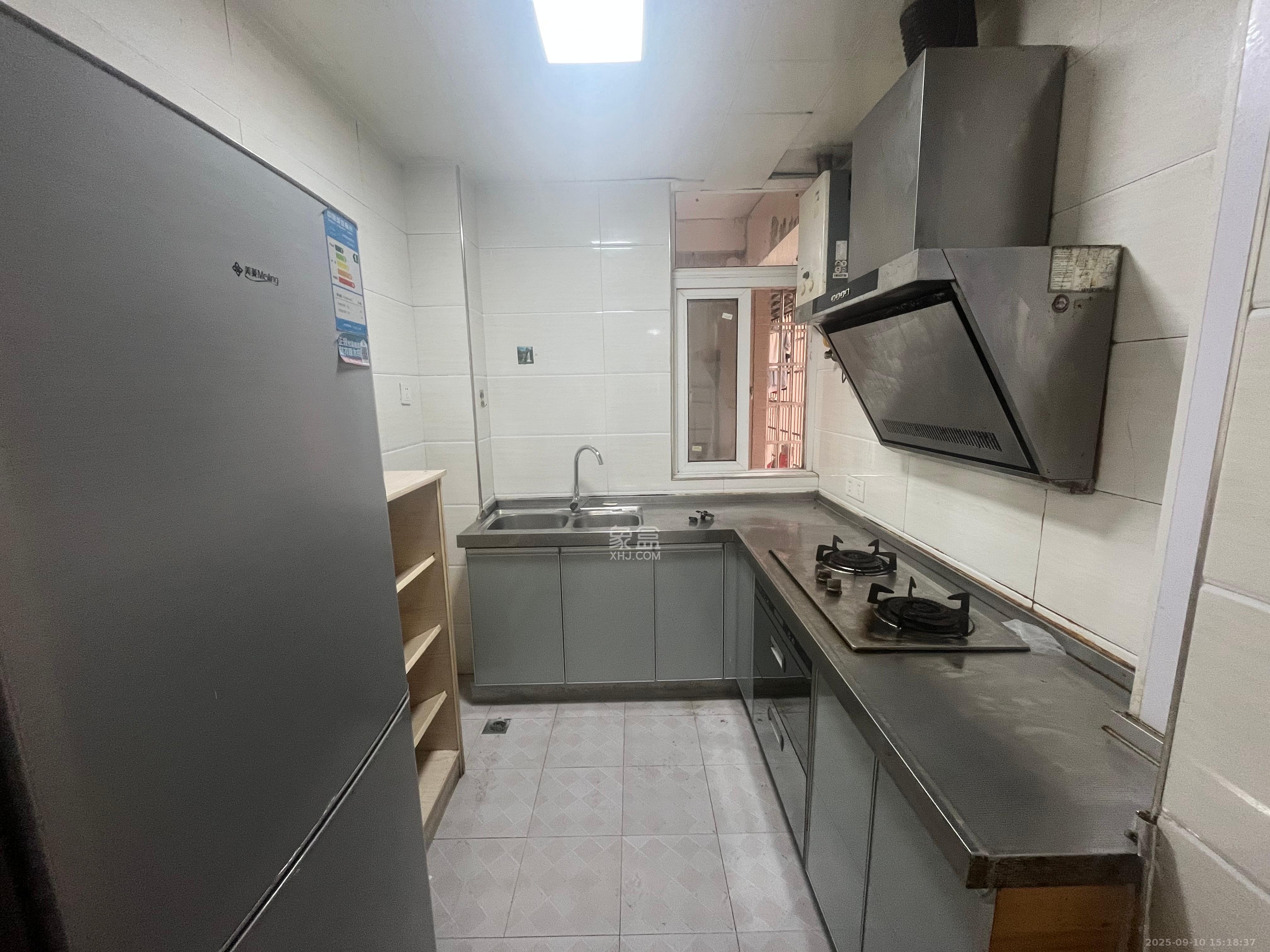 上河国际C区 3室2厅2卫 2800.0元/月 上河国际C区 3室2厅2卫 2800.0元/月室内图