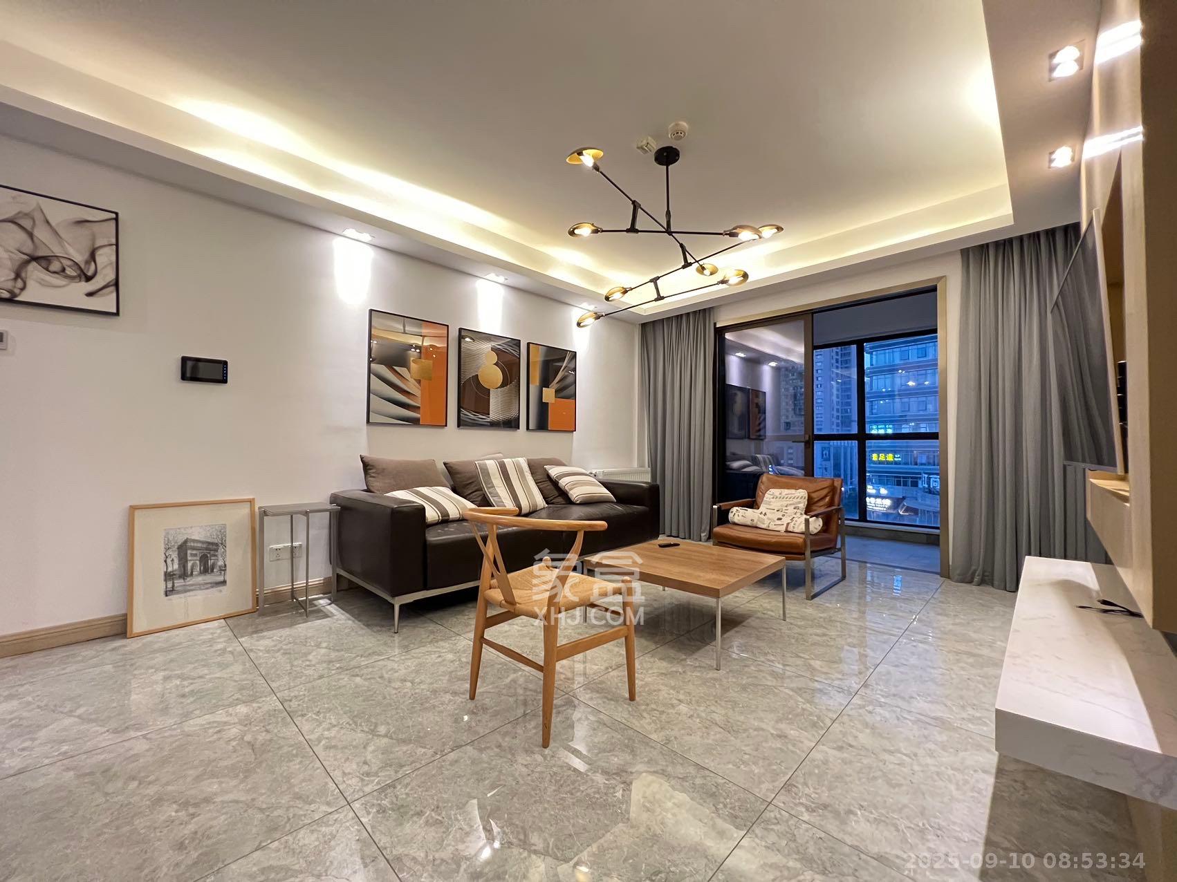 保利西海岸B区  3室2厅2卫    5000.0元/月室内图