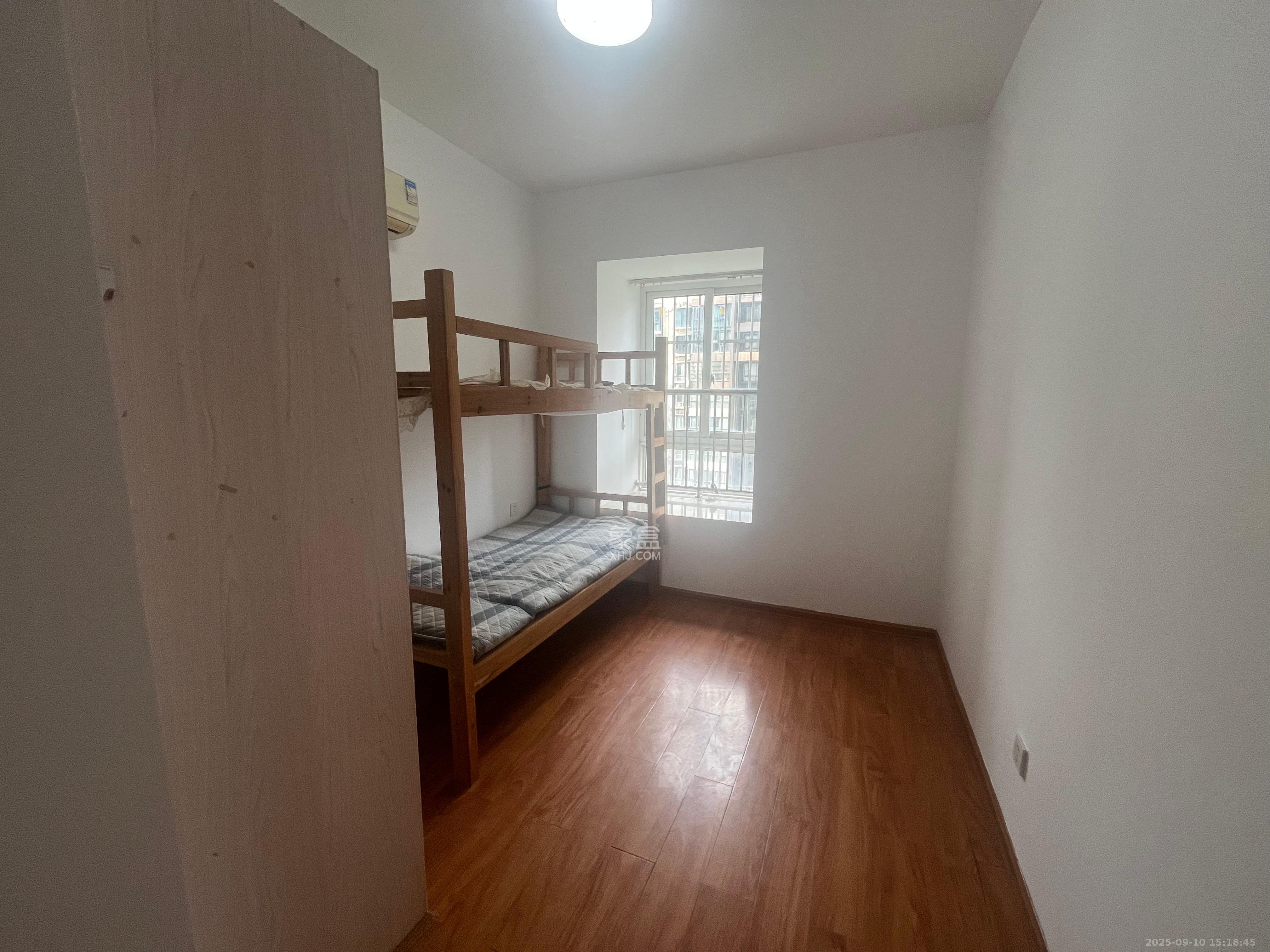 上河国际C区 3室2厅2卫 2800.0元/月 上河国际C区 3室2厅2卫 2800.0元/月室内图