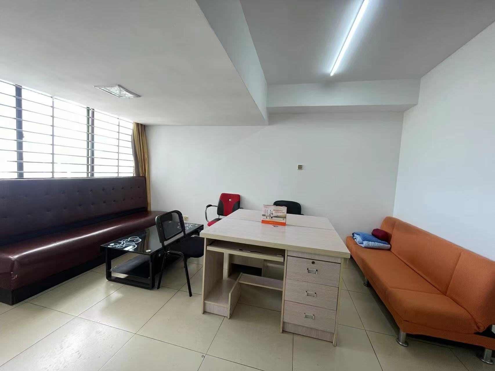 帝国大厦  1室0厅1卫    1500.0元/月室内图