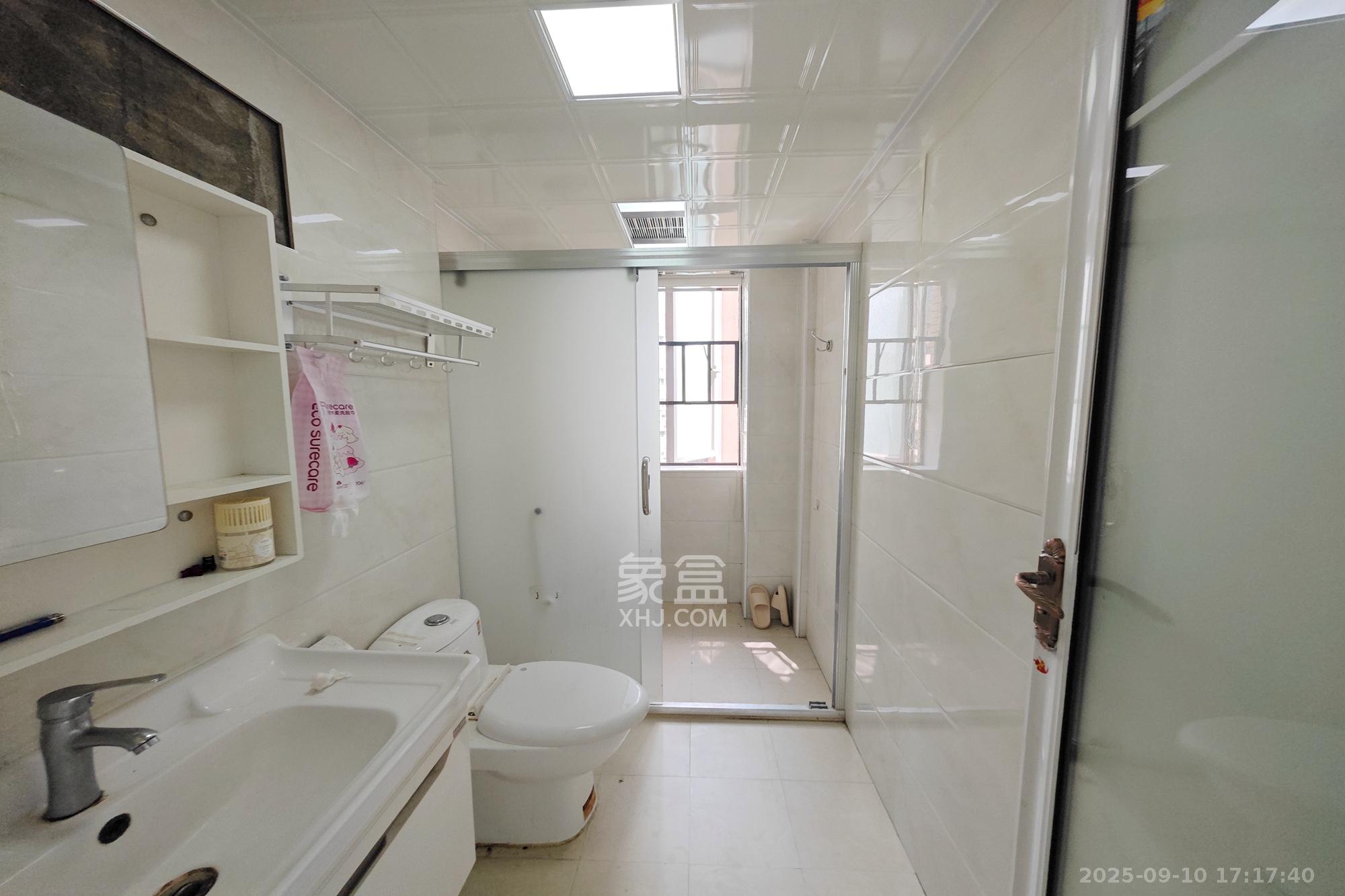 新城新世界一二三期  1室2厅2卫    108.0万 新城新世界一二三期  1室2厅2卫    108.0万其他