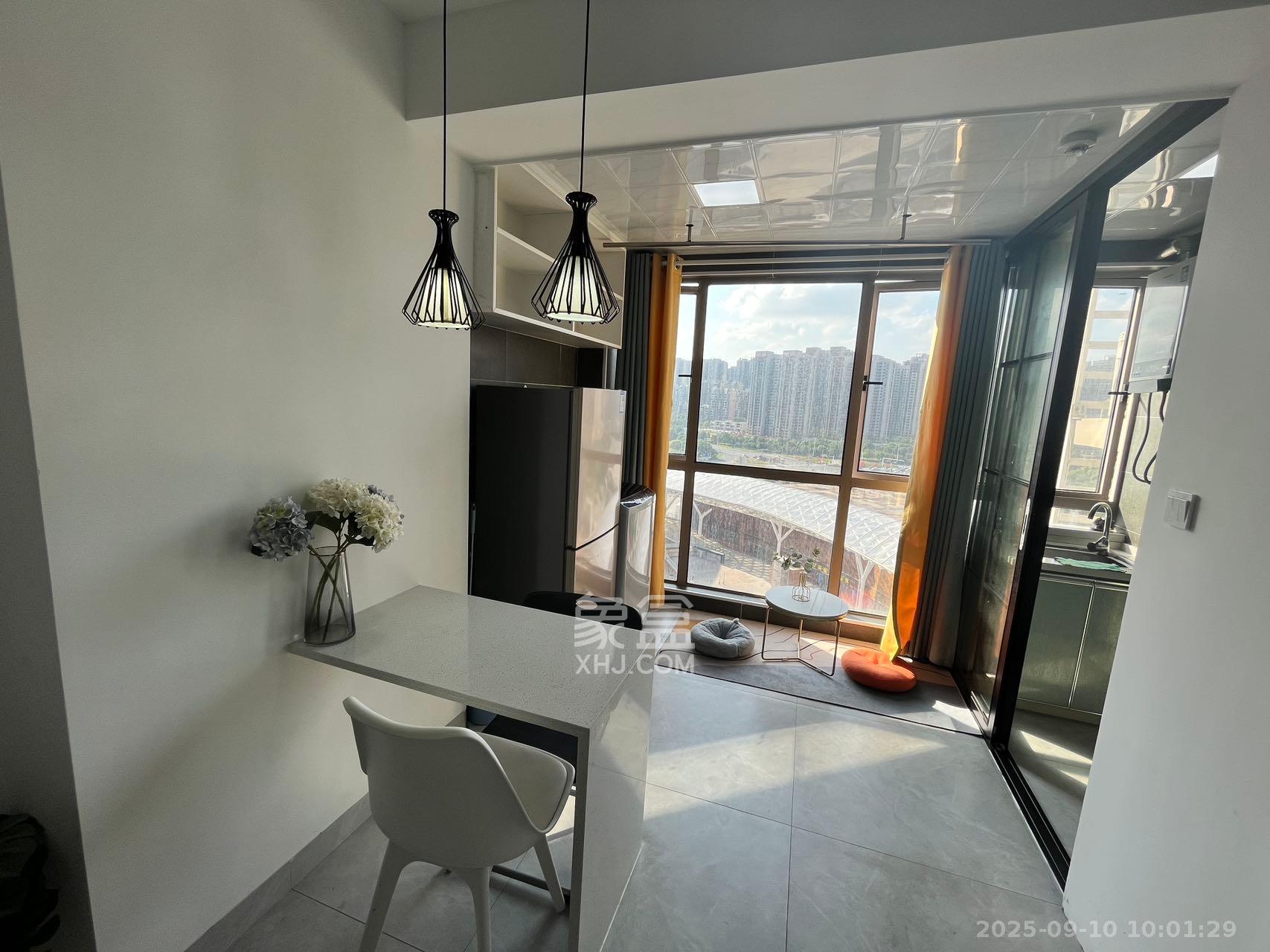 新天地步步高  1室1厅1卫    1400.0元/月室内图