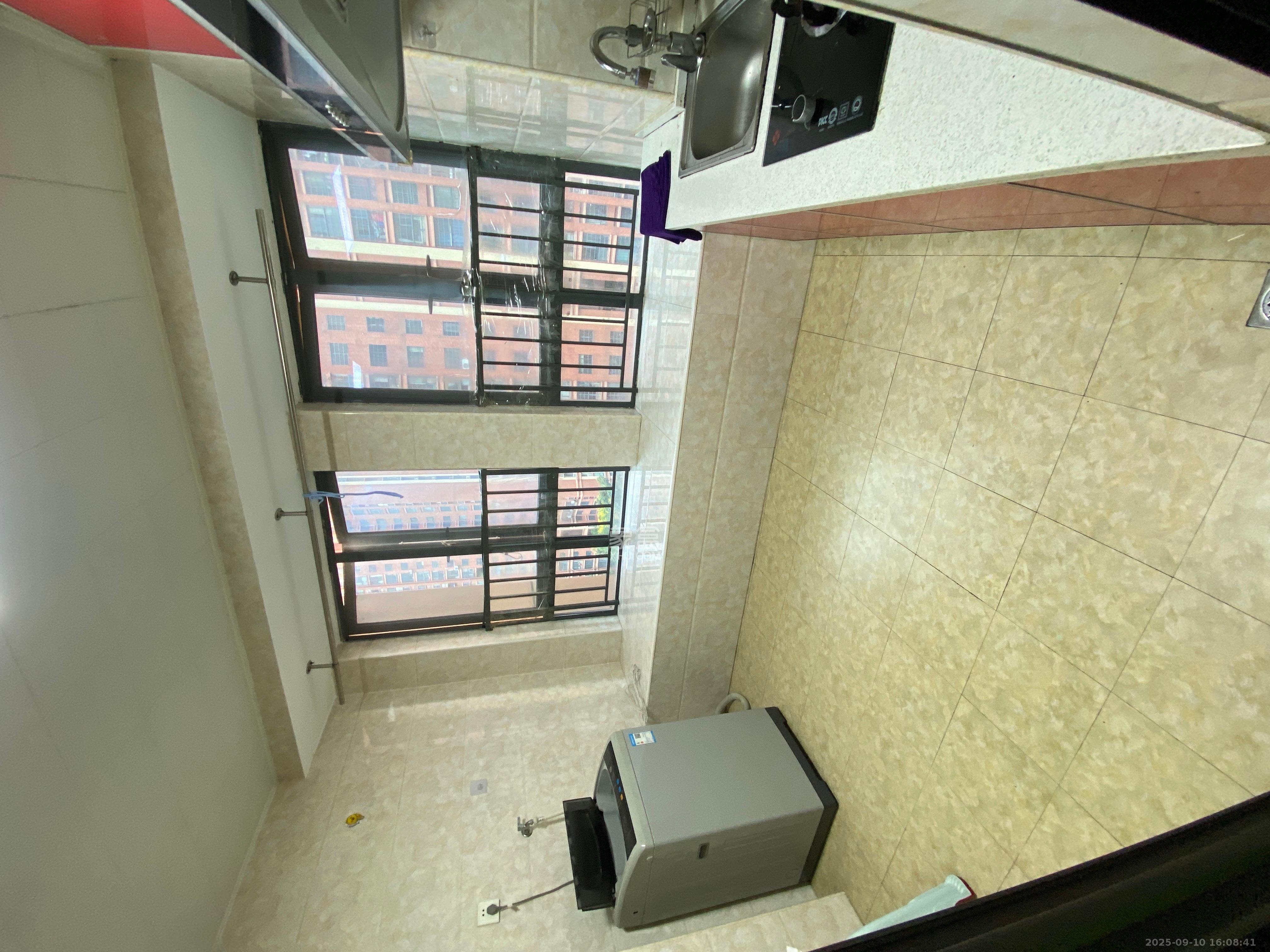 海德公园  1室1厅1卫    1200.0元/月室内图