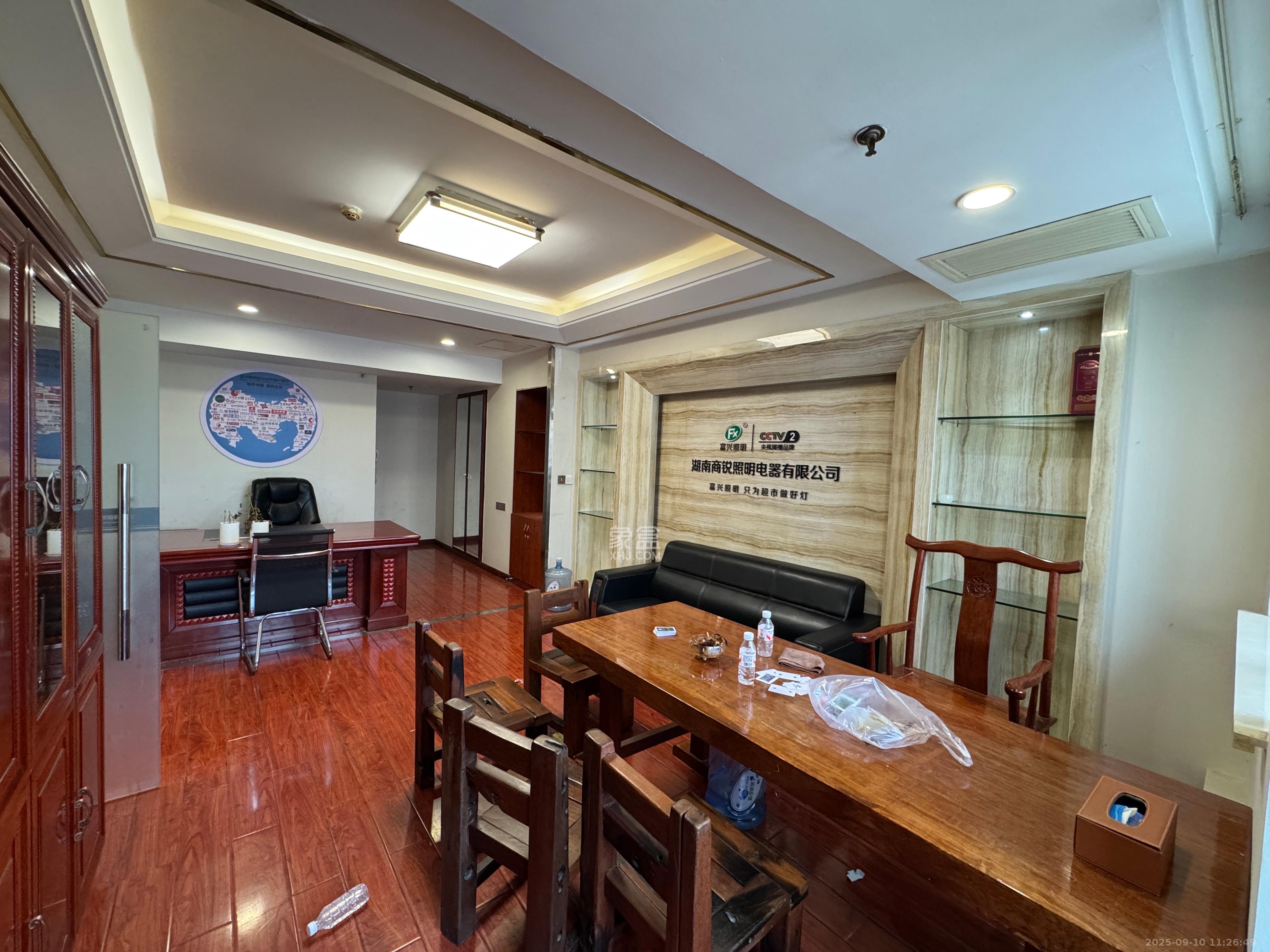 汇达国际公馆(汇达大厦) 2室1厅1卫 2800.0元/月 汇达国际公馆(汇达大厦) 2室1厅1卫 2800.0元/月室内图