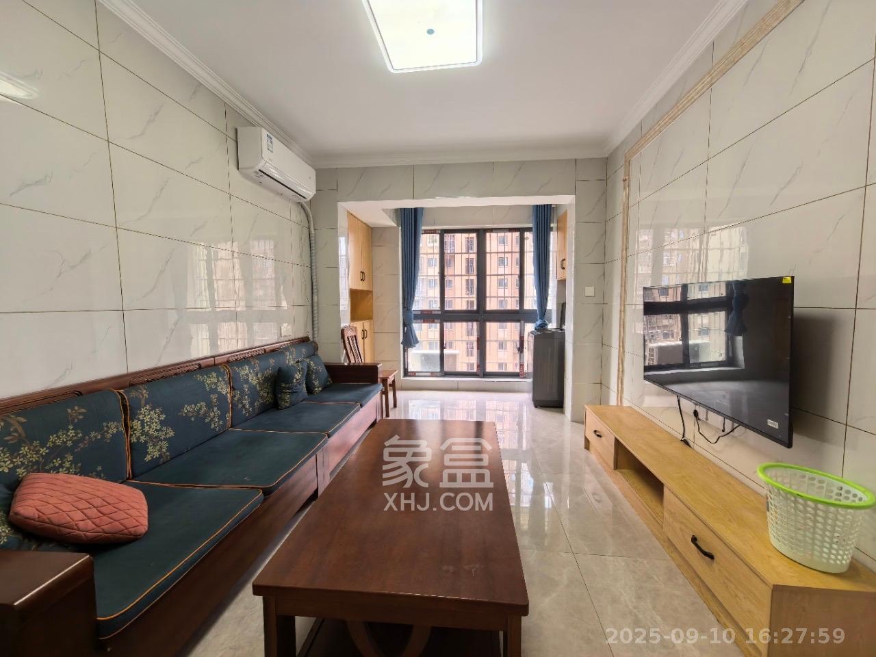 东岸梅园小区 2室2厅1卫 2000.0元/月 东岸梅园小区 2室2厅1卫 2000.0元/月室内图