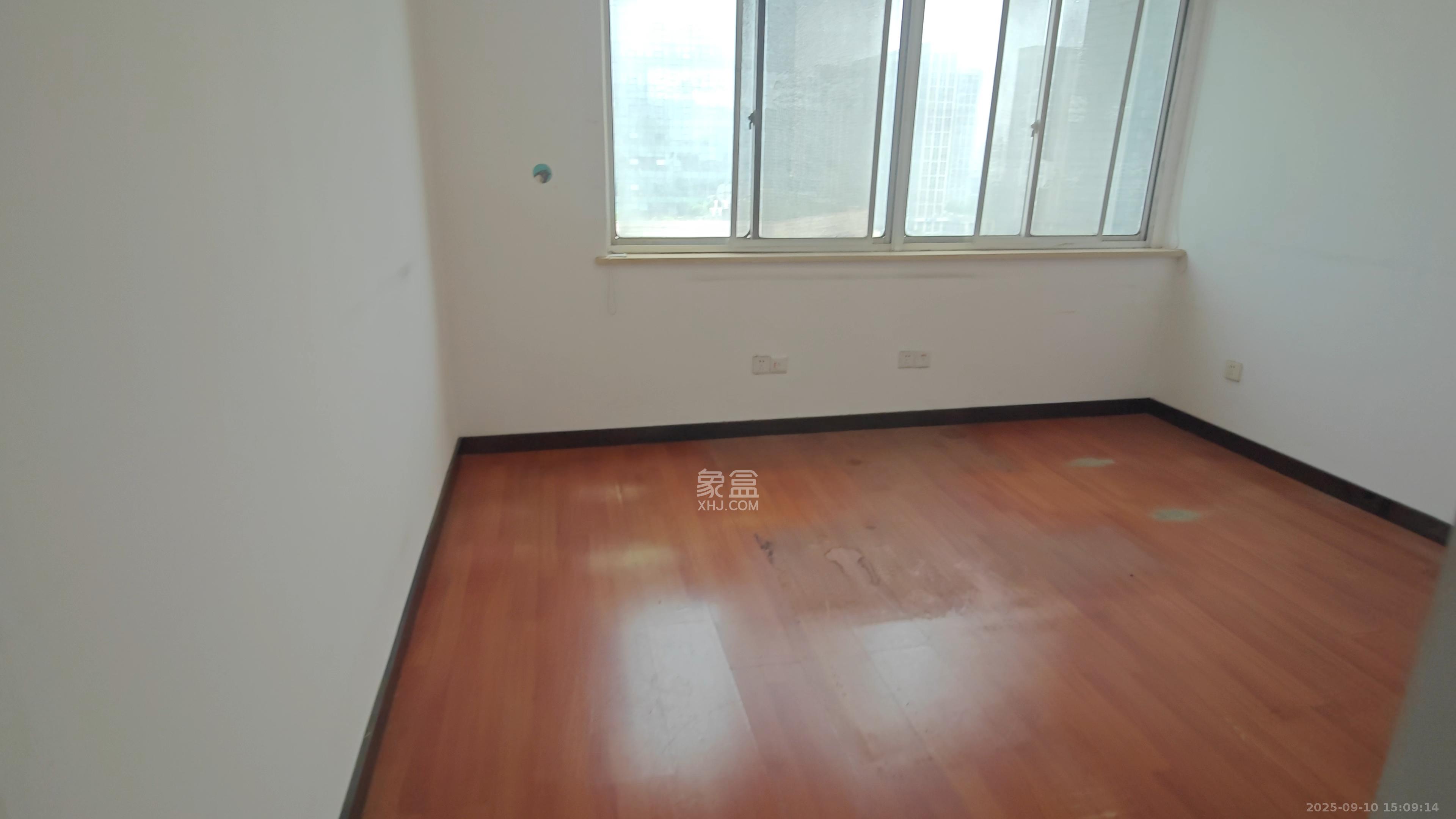 时代帝景 1室1厅1卫 4200.0元/月 时代帝景 1室1厅1卫 4200.0元/月室内图