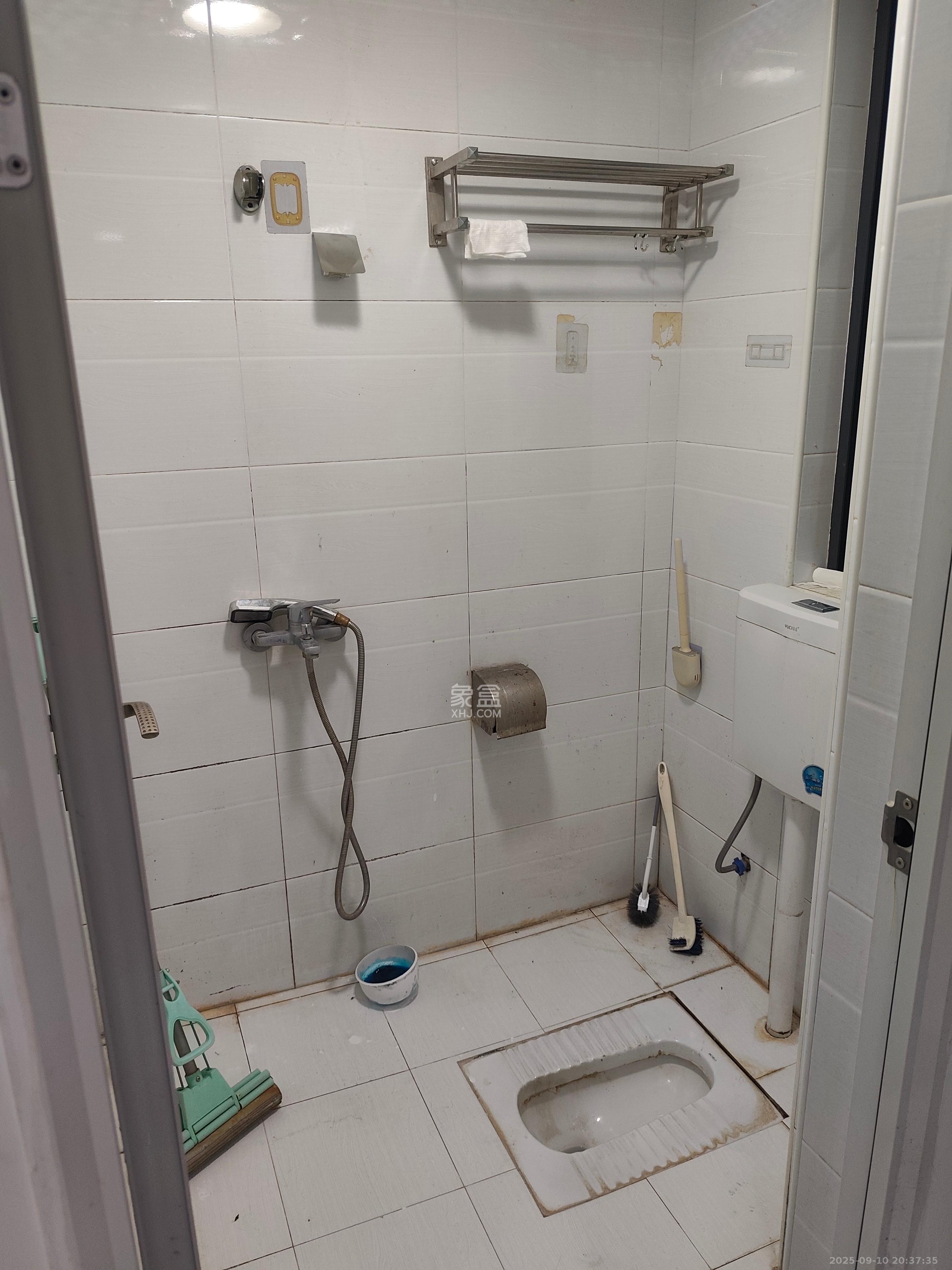 华悦城 1室1厅1卫 1400.0元/月 华悦城 1室1厅1卫 1400.0元/月室内图