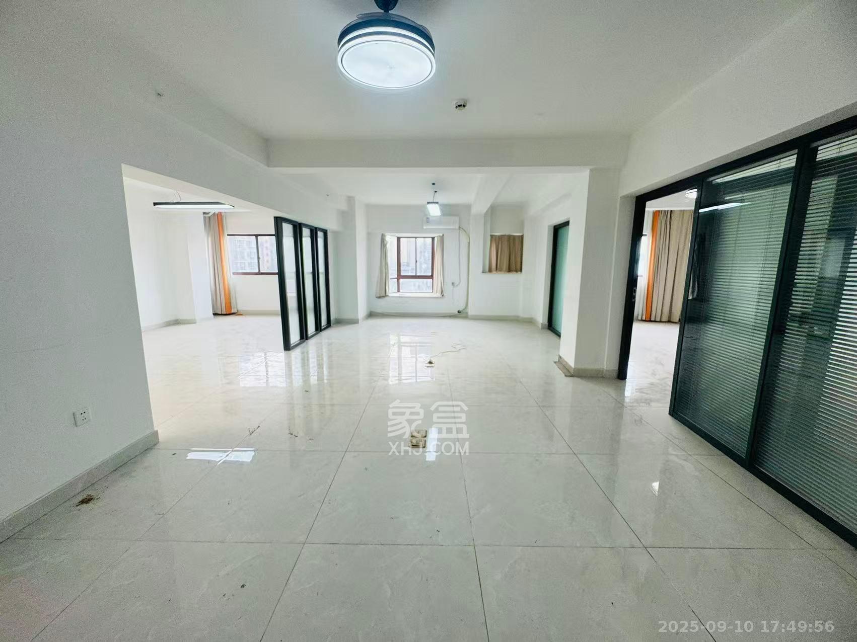 兰卡威国际  1室0厅1卫    3600.0元/月室内图