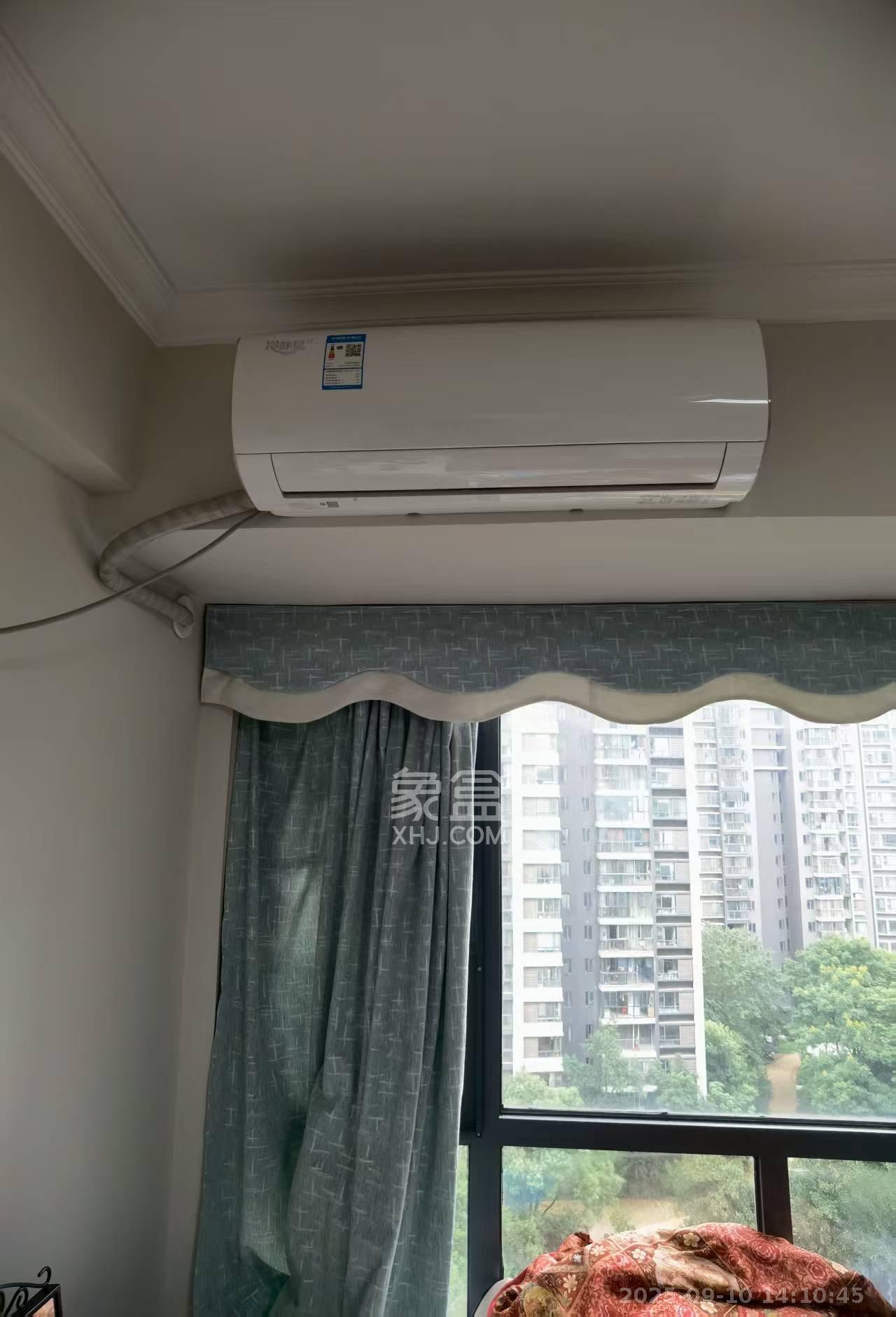 恒基凯旋门一二期  4室2厅2卫   2900.00元/月室内图