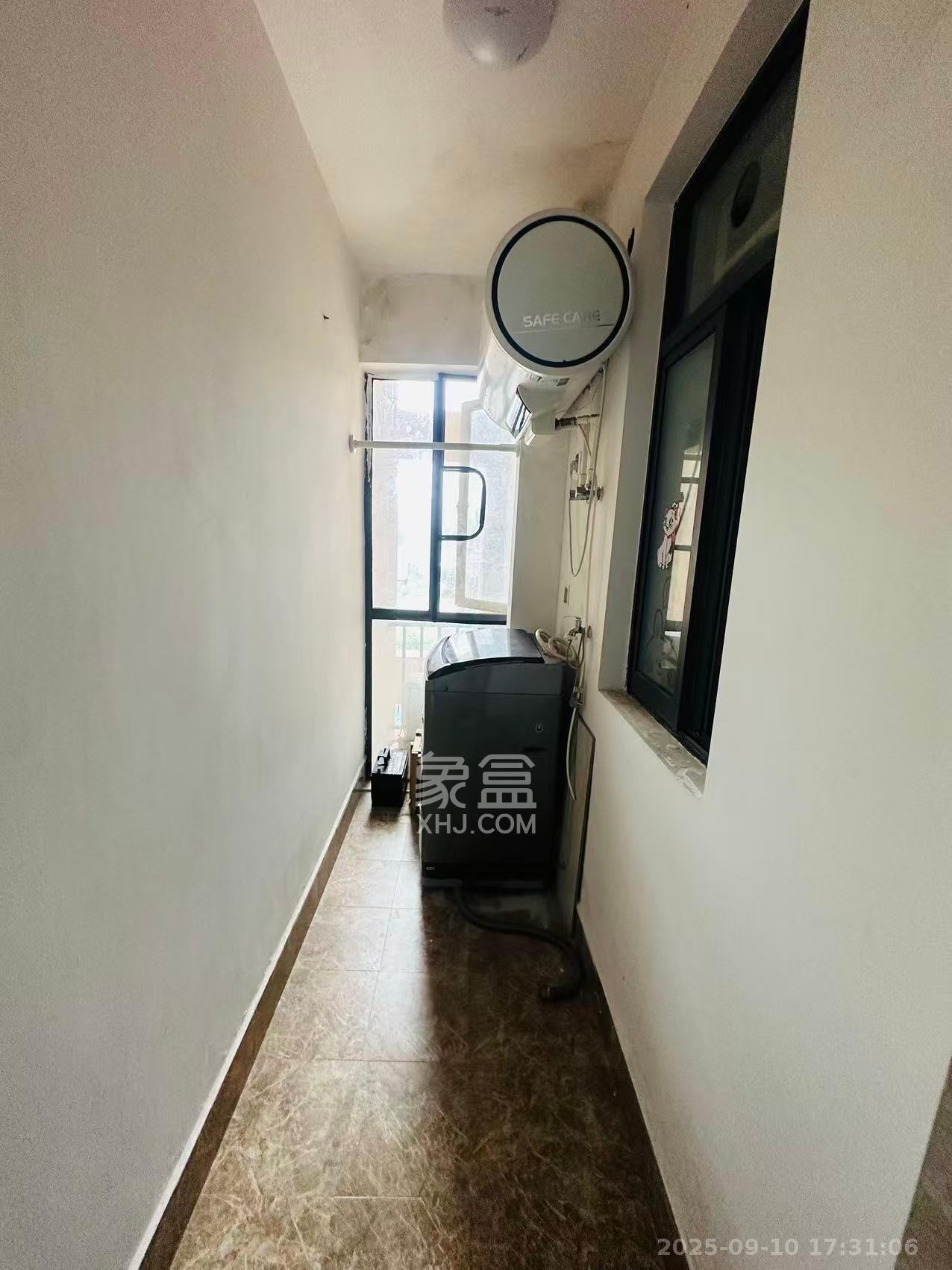 雅阁国际  1室1厅1卫    1400.0元/月户型图