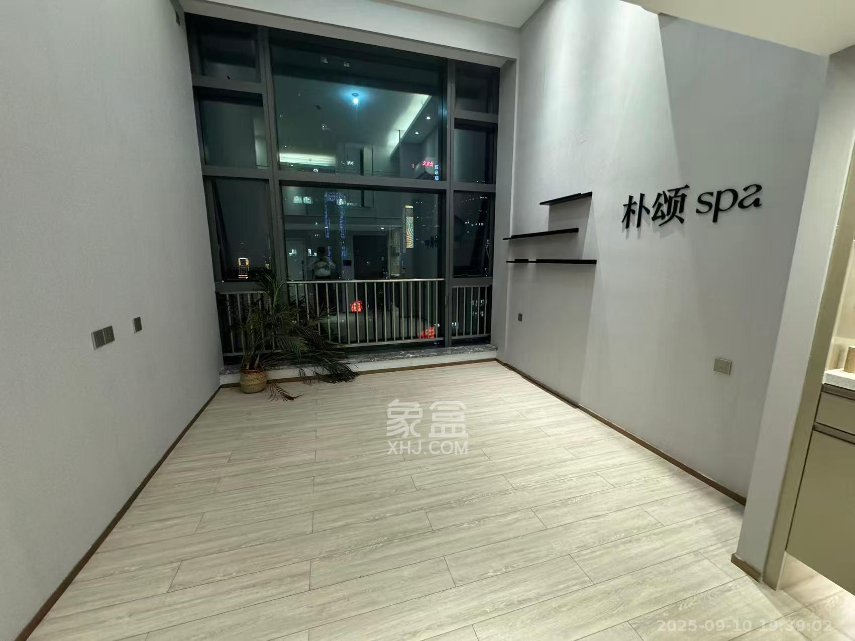 华远华时代  4室2厅2卫    4200.0元/月室内图