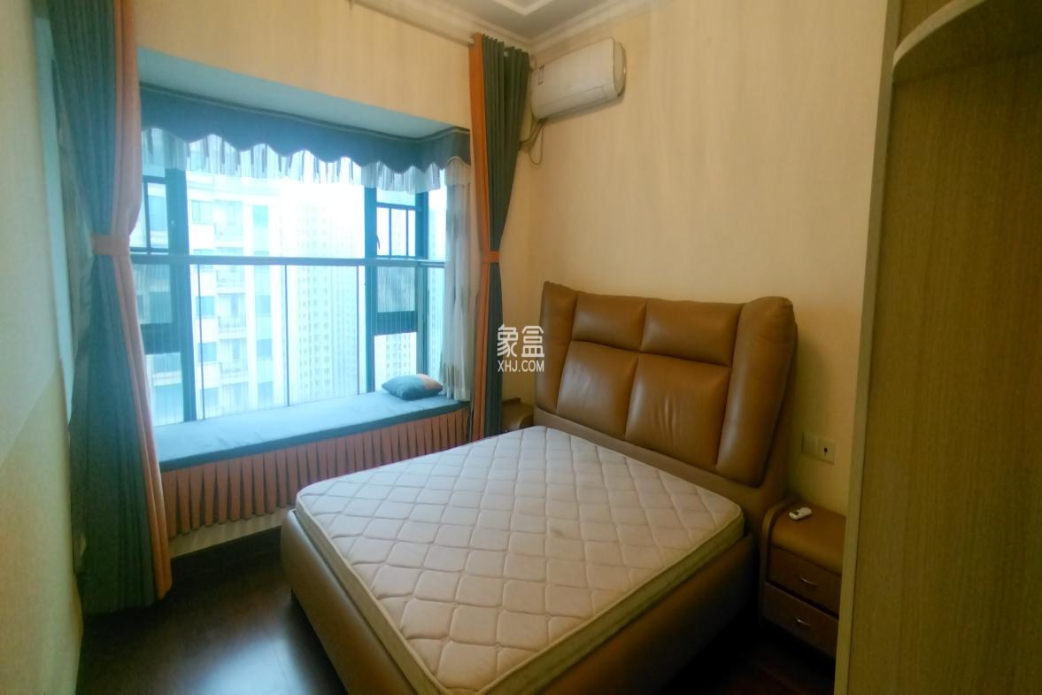 恒大绿洲 3室2厅2卫 2480.0元/月 恒大绿洲 3室2厅2卫 2480.0元/月室内图