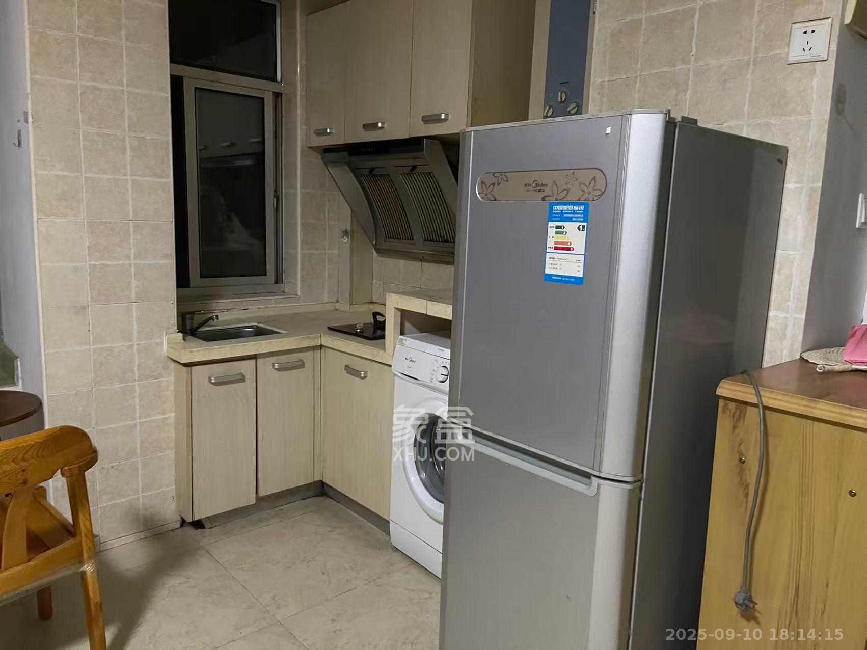 景泰雅苑（景江融城）  1室1厅1卫    1300.0元/月室内图