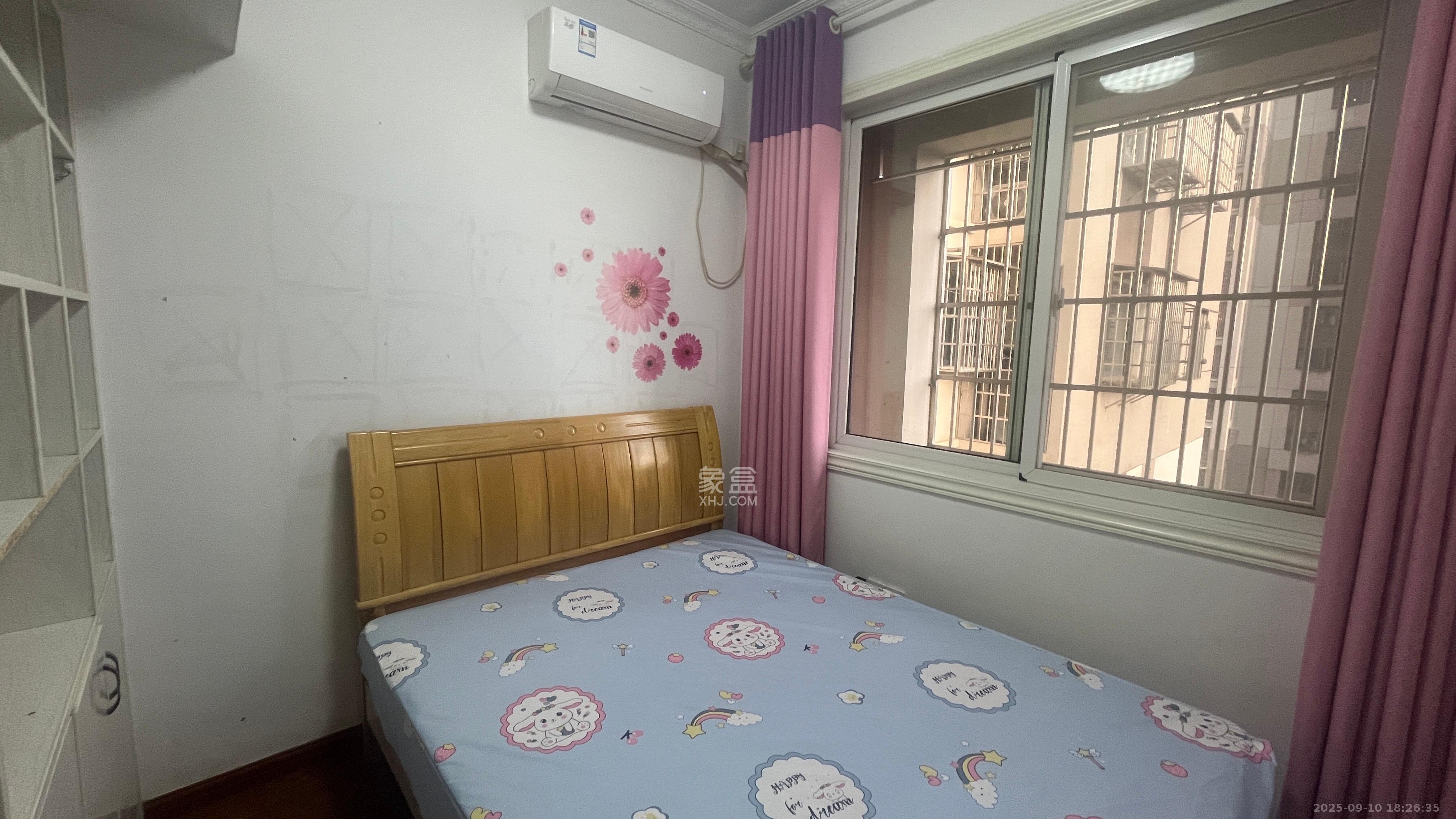 嘉顺苑  3室2厅2卫    2400.0元/月室内图