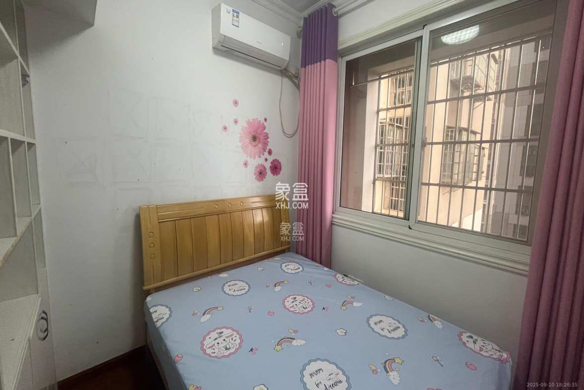 嘉顺苑 3室2厅2卫 2400.0元/月 嘉顺苑 3室2厅2卫 2400.0元/月室内图