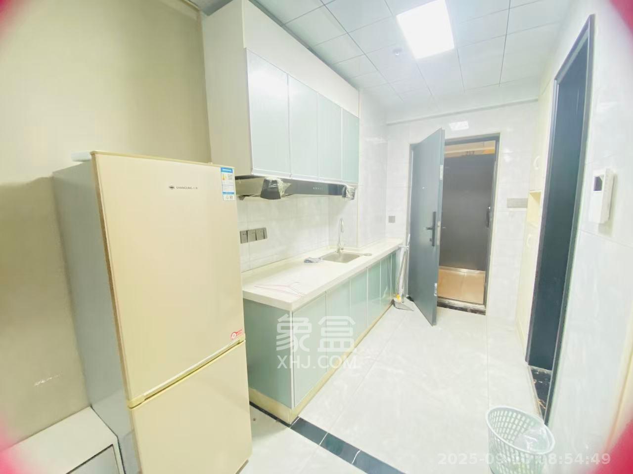 芙蓉万国城MOMA（卓越汇富苑）  2室1厅1卫    1800.0元/月室内图