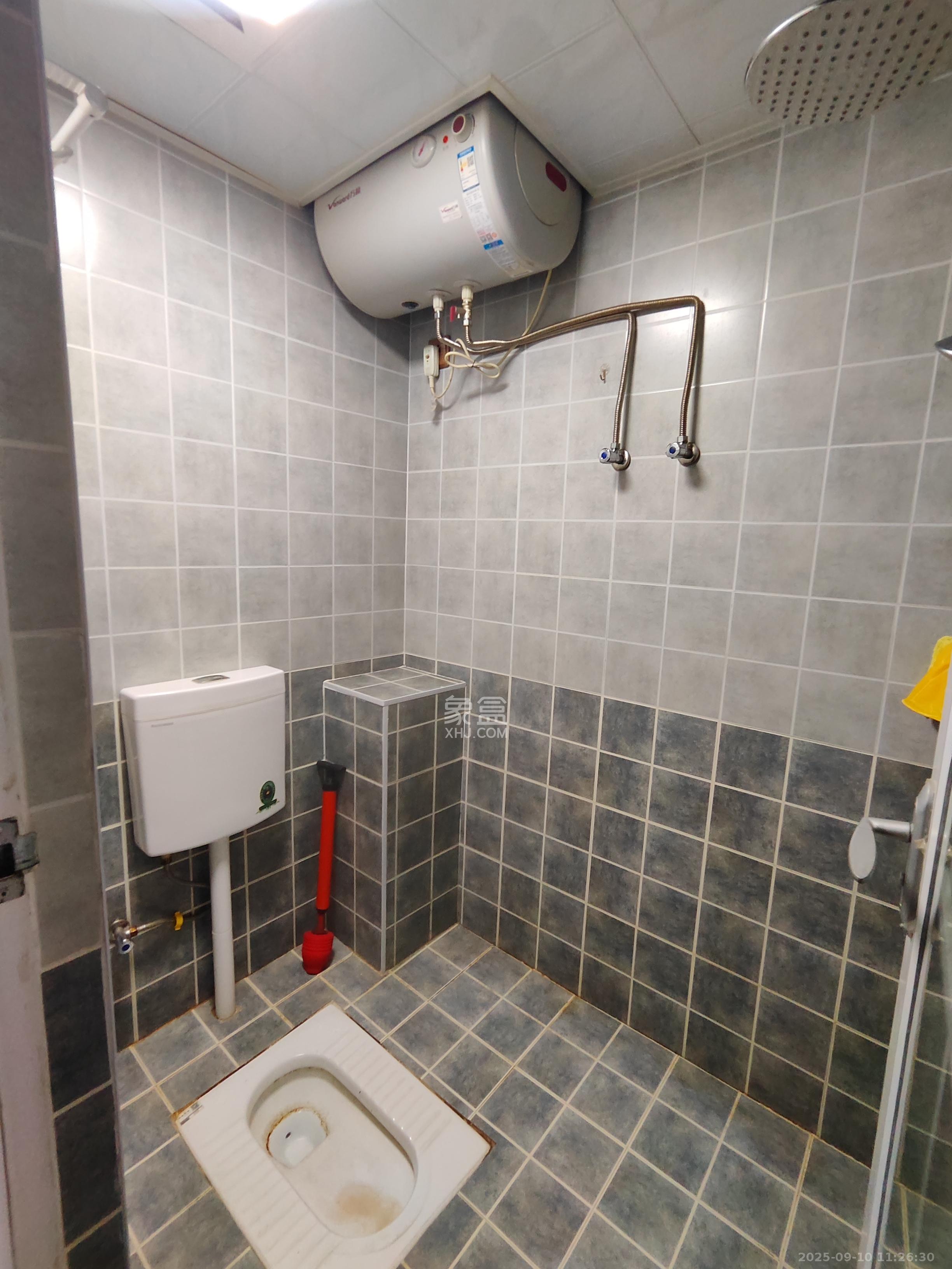 富兴旺角  1室1厅1卫    1450.0元/月 富兴旺角  1室1厅1卫    1450.0元/月室内图