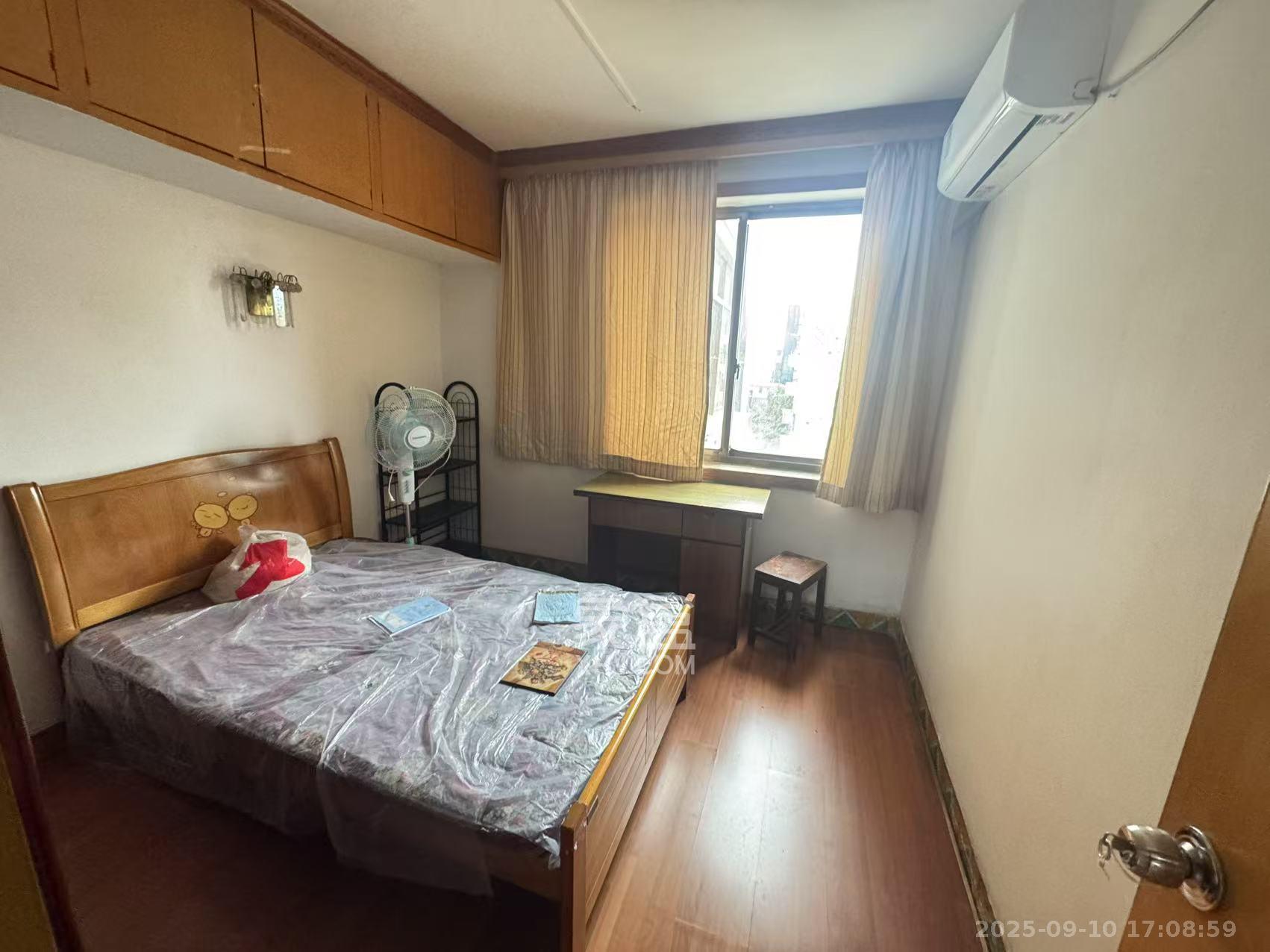 向韶村  2室1厅1卫    1800.0元/月室内图