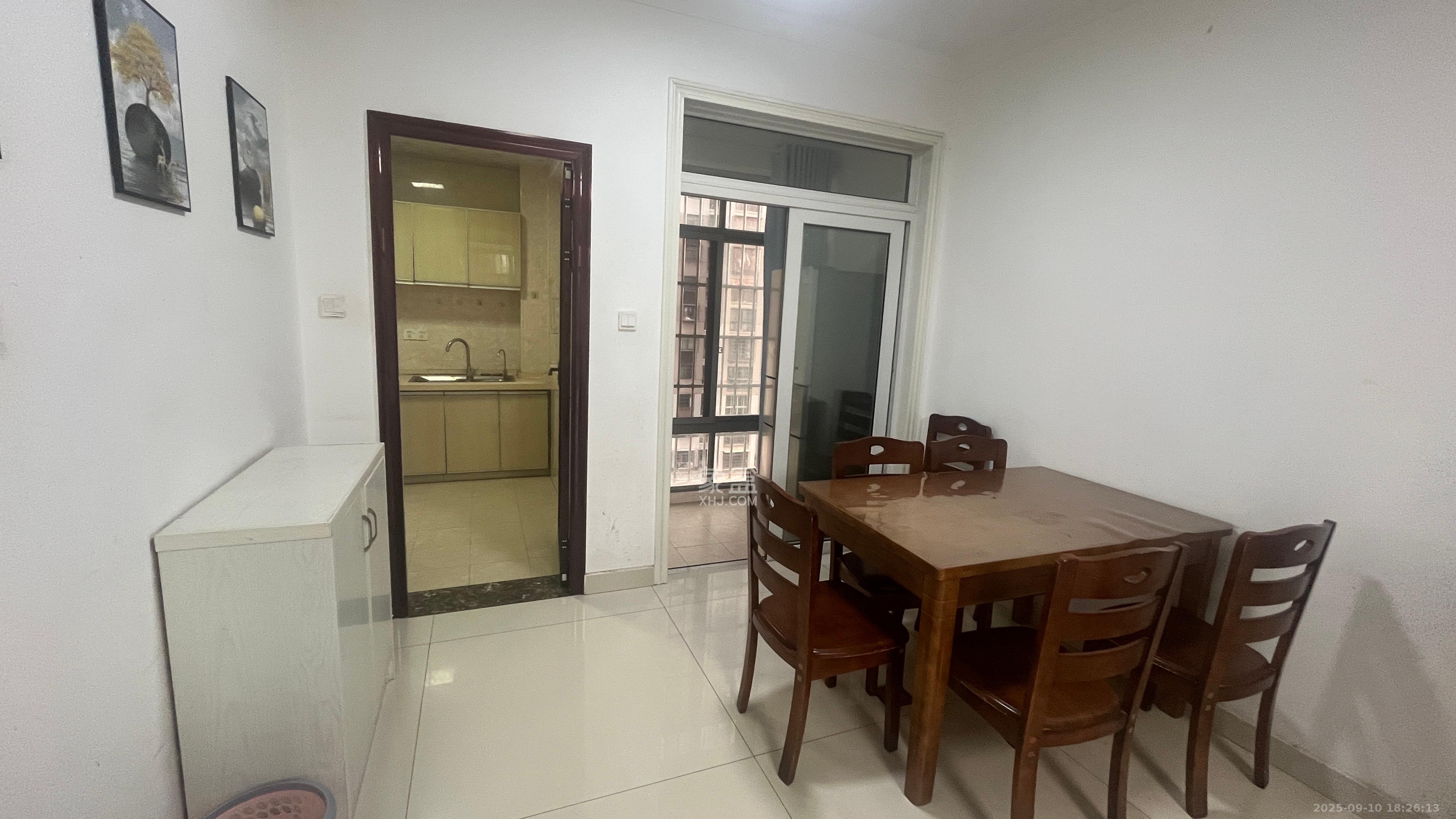 嘉顺苑  3室2厅2卫    2400.0元/月室内图