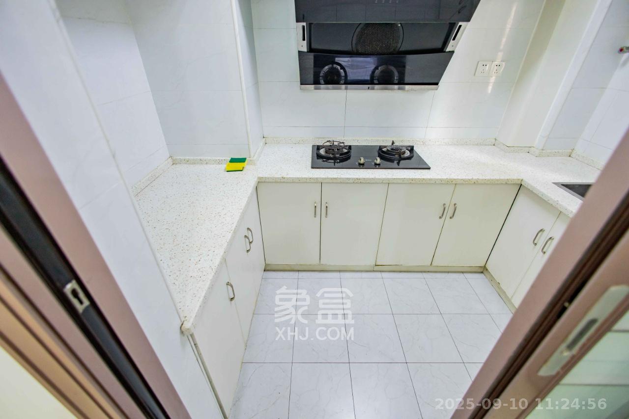 金科世界城  4室2厅2卫    2100.0元/月室内图