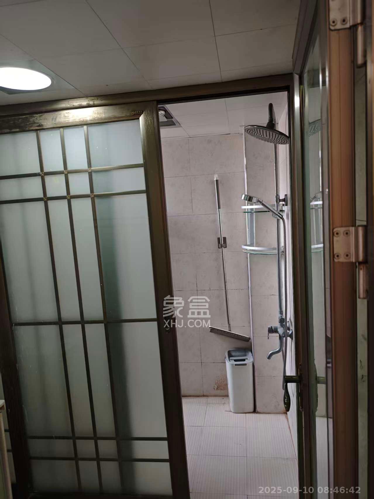 三江花中城 2室2厅1卫 2000.0元/月 三江花中城 2室2厅1卫 2000.0元/月室内图