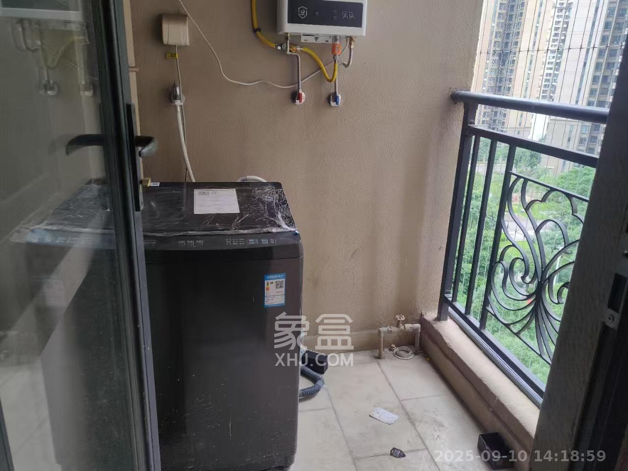 恒大翡翠华庭 3室2厅2卫 2000.0元/月 恒大翡翠华庭 3室2厅2卫 2000.0元/月室内图