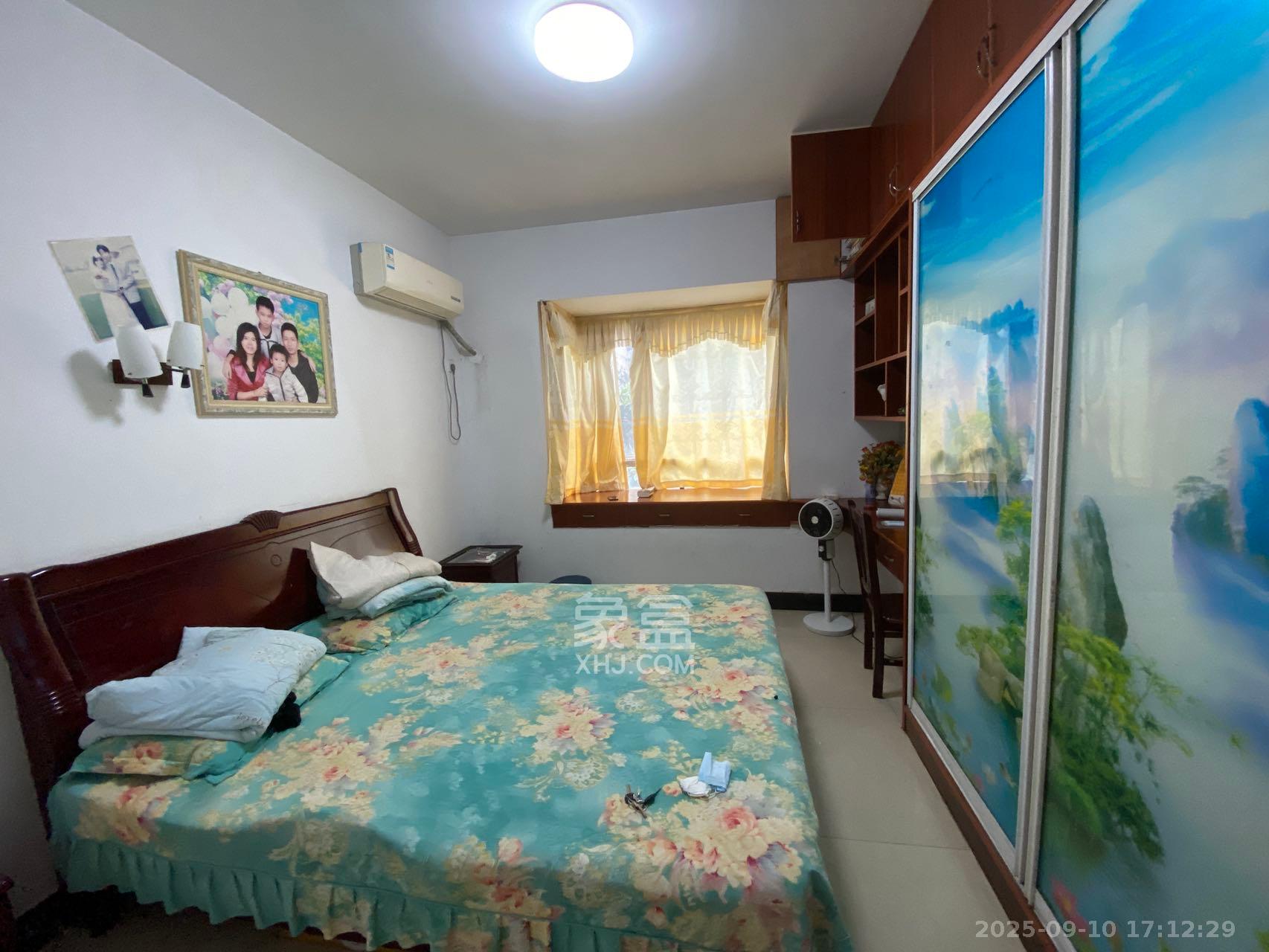 麓山枫情  3室2厅1卫    2300.0元/月 麓山枫情  3室2厅1卫    2300.0元/月室内图