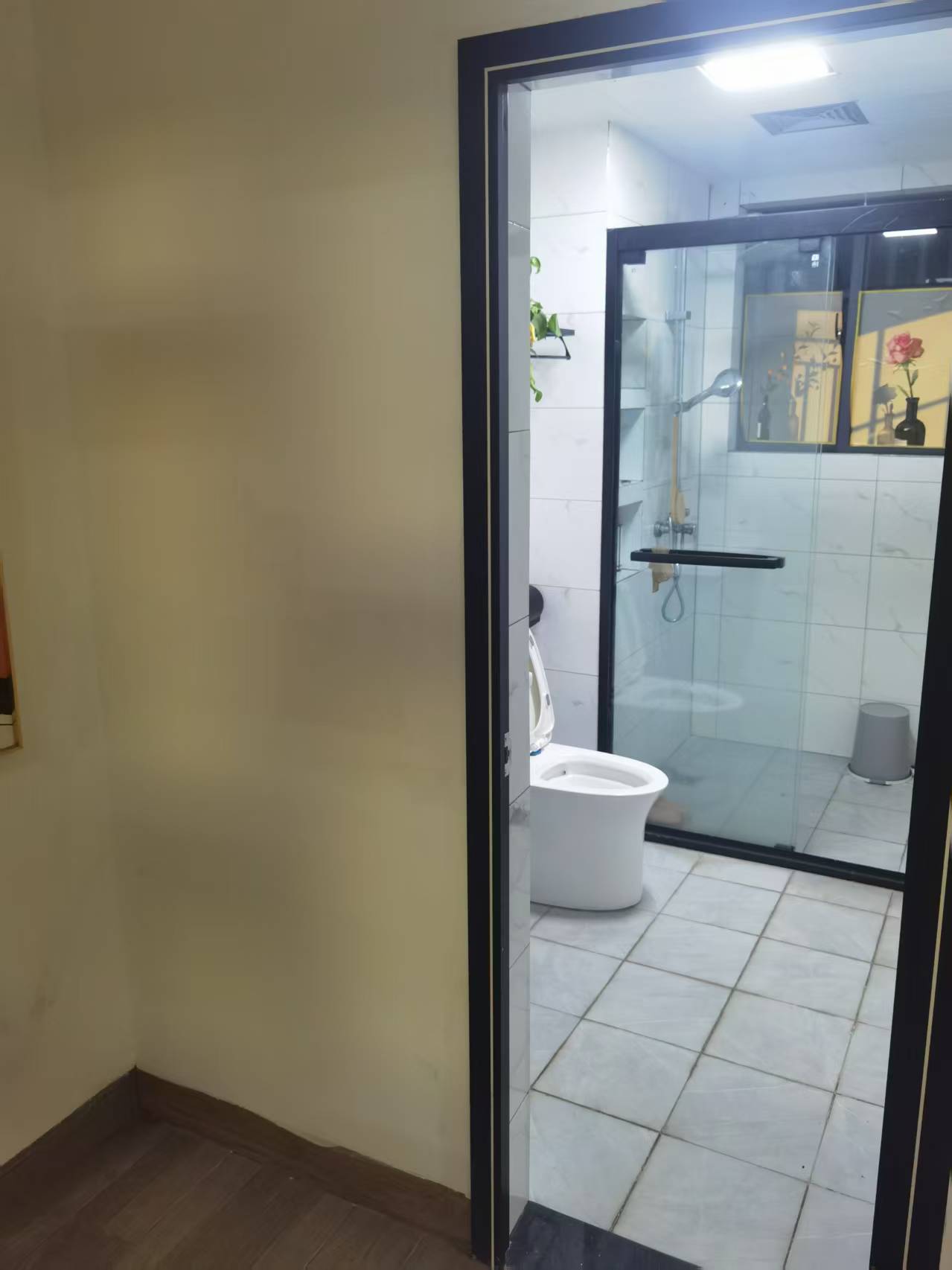 美舍嘉苑一期 4室2厅2卫 4000.0元/月 美舍嘉苑一期 4室2厅2卫 4000.0元/月室内图