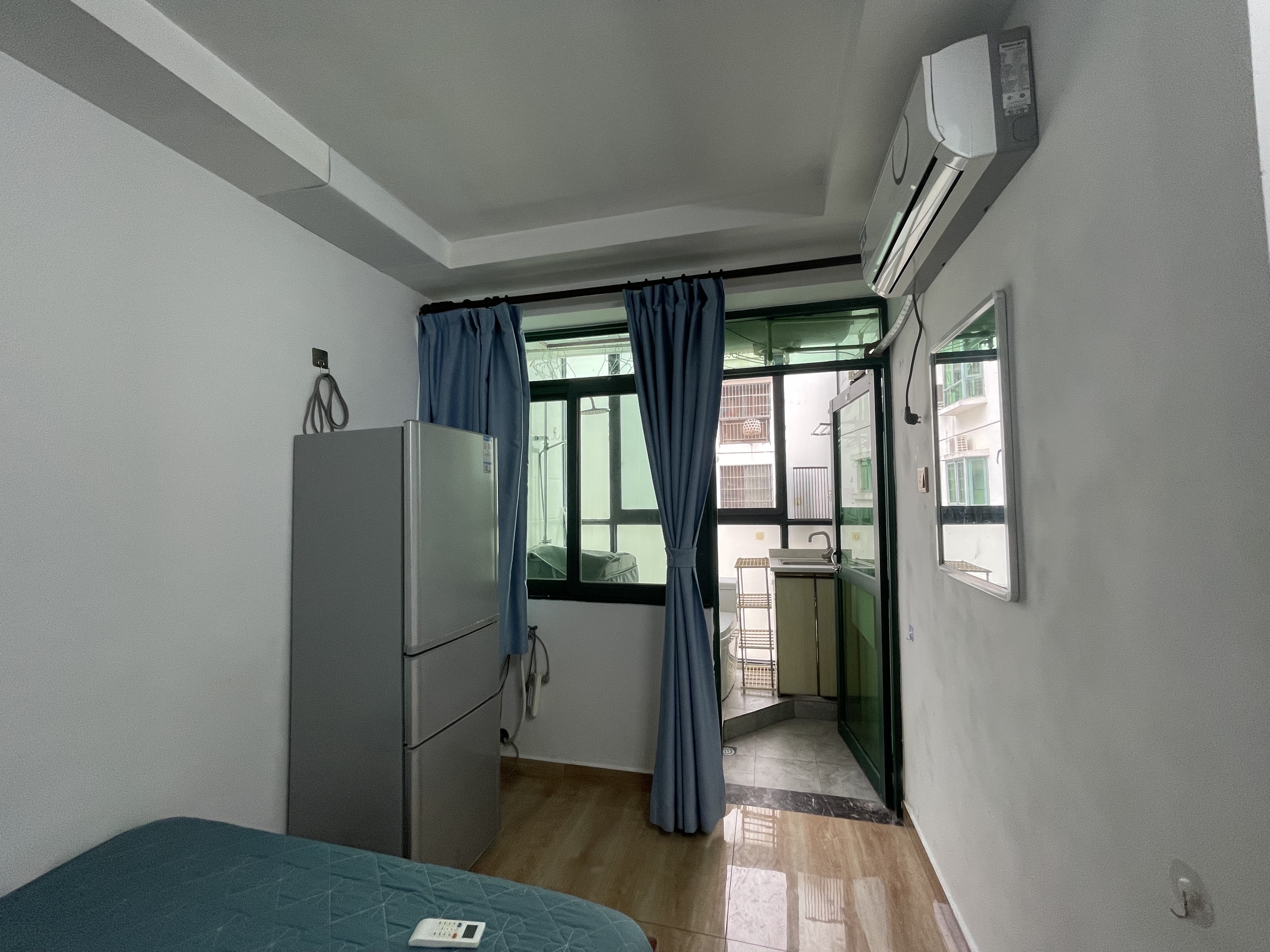 现代花园一期 1室0厅1卫 800.0元/月 现代花园一期 1室0厅1卫 800.0元/月室内图