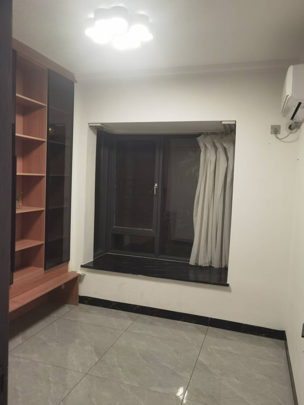 美舍嘉苑一期 4室2厅2卫 4000.0元/月 美舍嘉苑一期 4室2厅2卫 4000.0元/月室内图