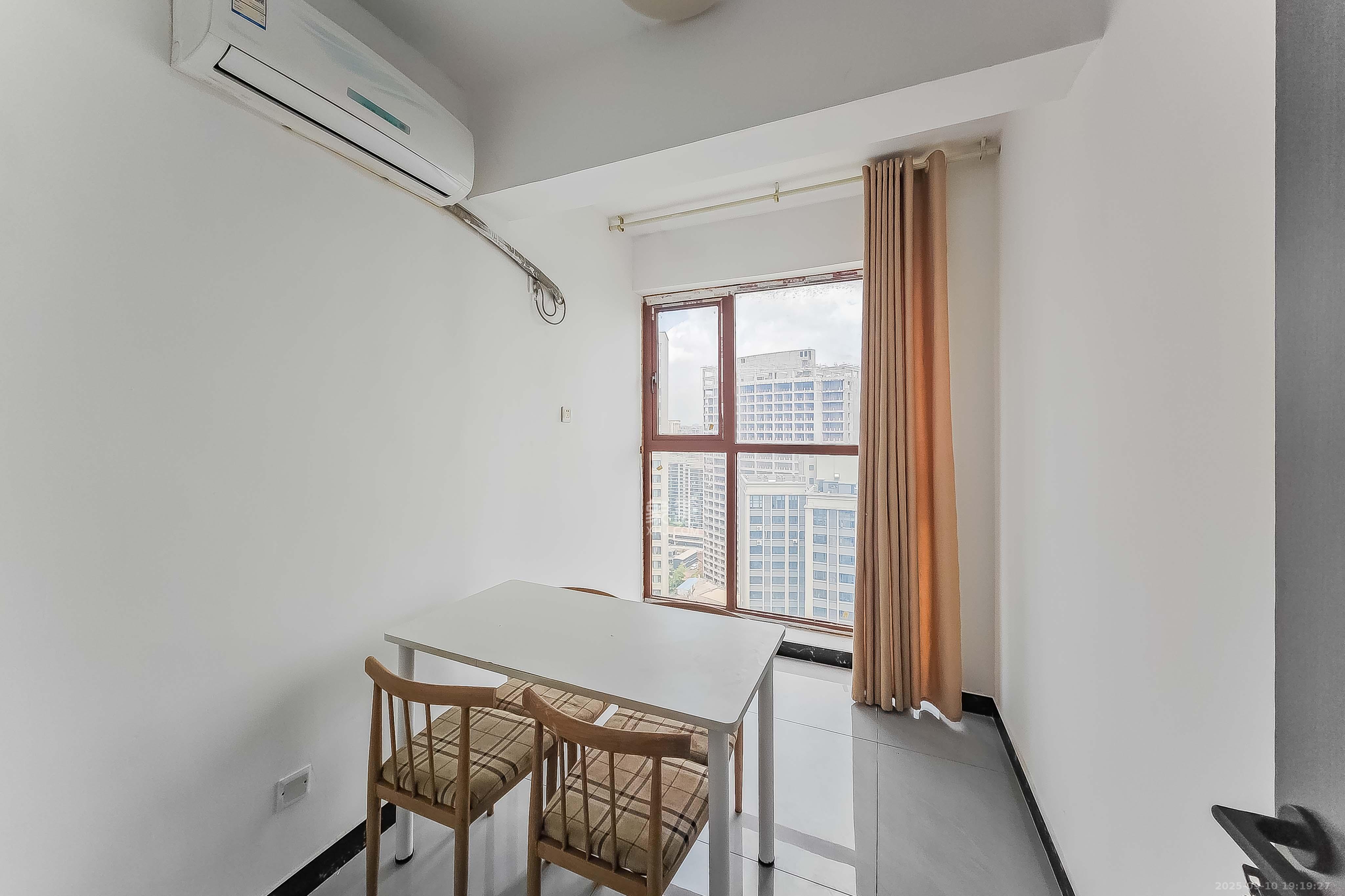 万里时代  3室2厅2卫    95.0万其他