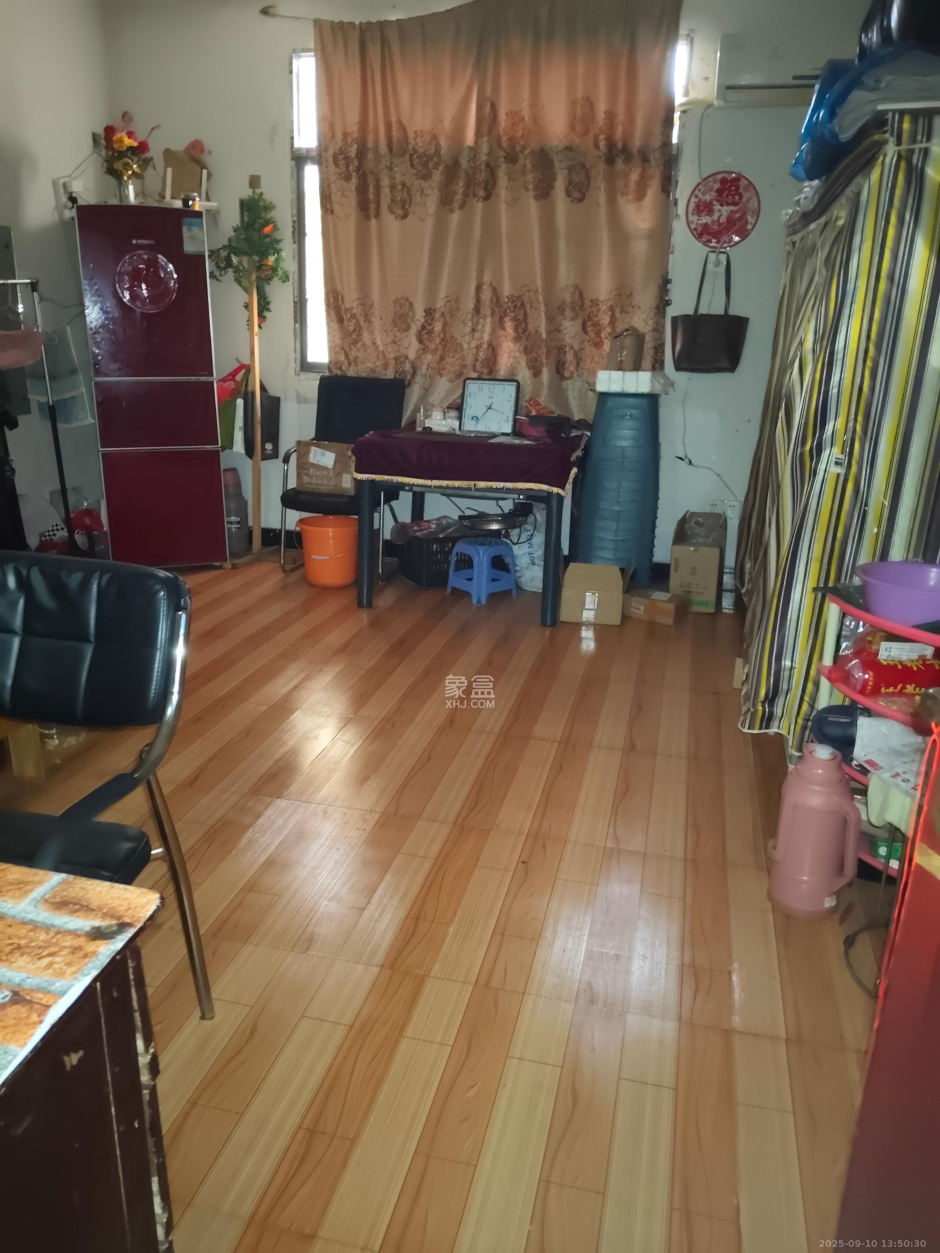 太平街散盘 4室1厅2卫 4600.0元/月 太平街散盘 4室1厅2卫 4600.0元/月室内图