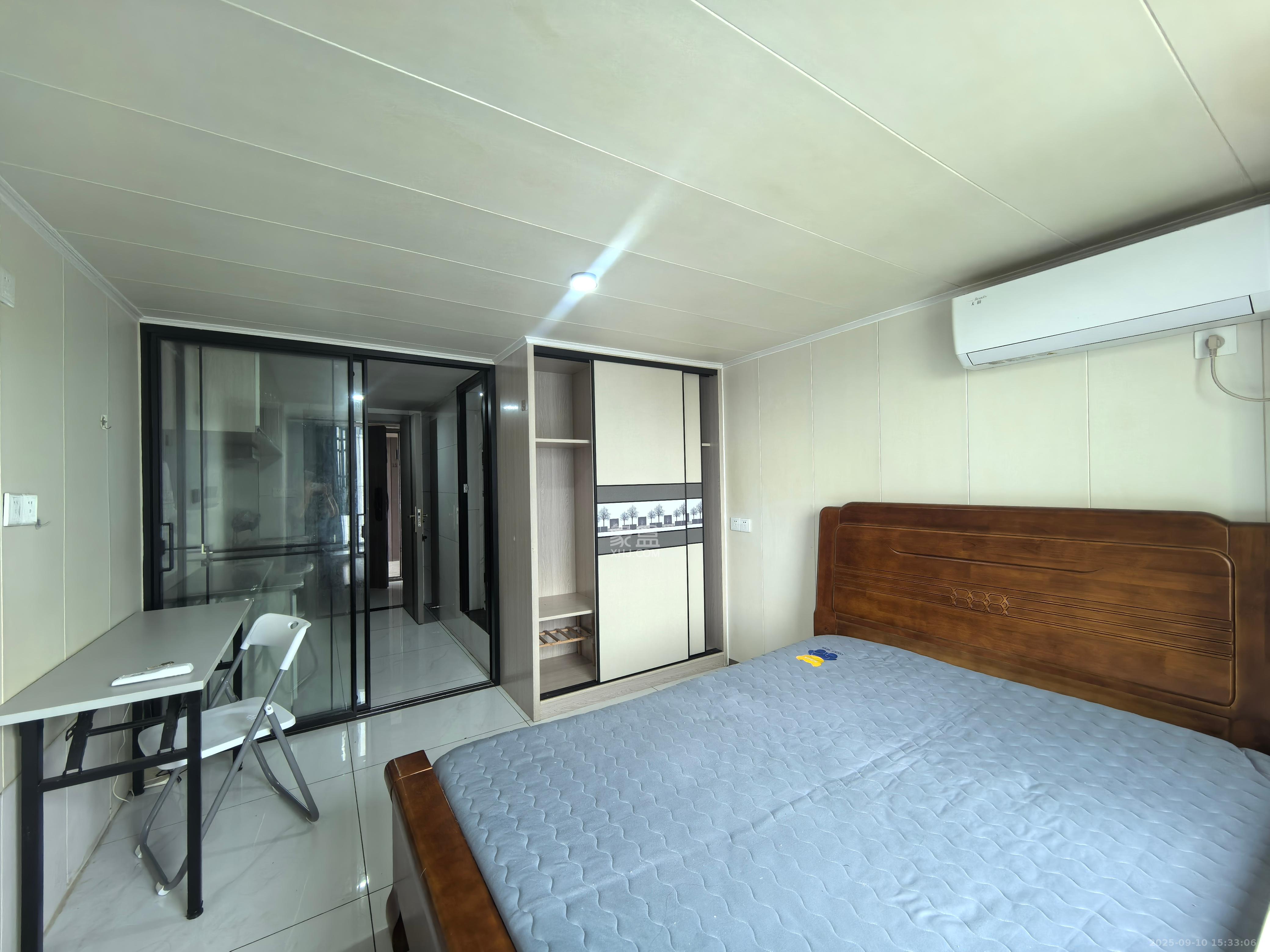 龙湖湘江星座(祺鑫星座公寓)  1室1厅1卫    1300.0元/月 龙湖湘江星座(祺鑫星座公寓)  1室1厅1卫    1300.0元/月室内图