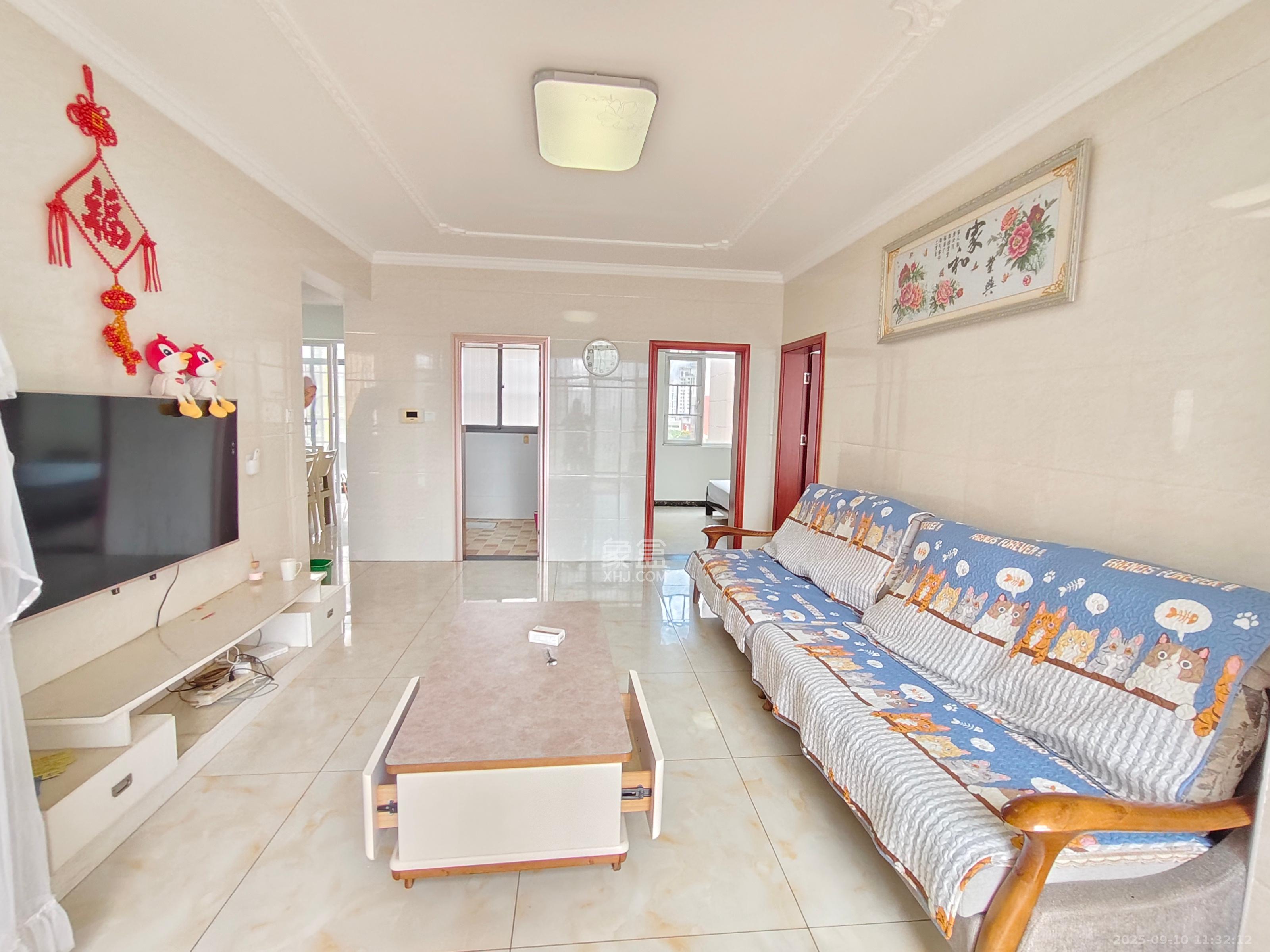 洋湖和园(福联嘉苑) 3室1厅2卫 2500.0元/月 洋湖和园(福联嘉苑) 3室1厅2卫 2500.0元/月室内图